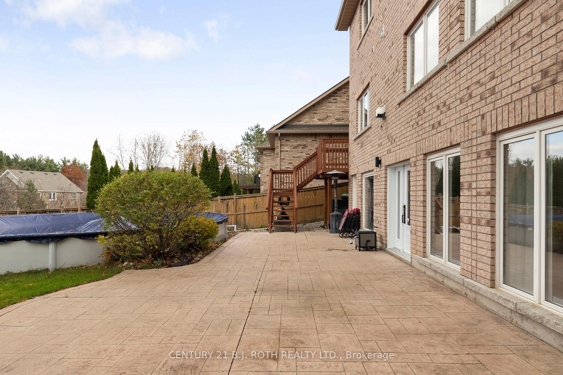 Photo 33 of 36 Stapleton Place, Barrie, Ardagh — HOMEH