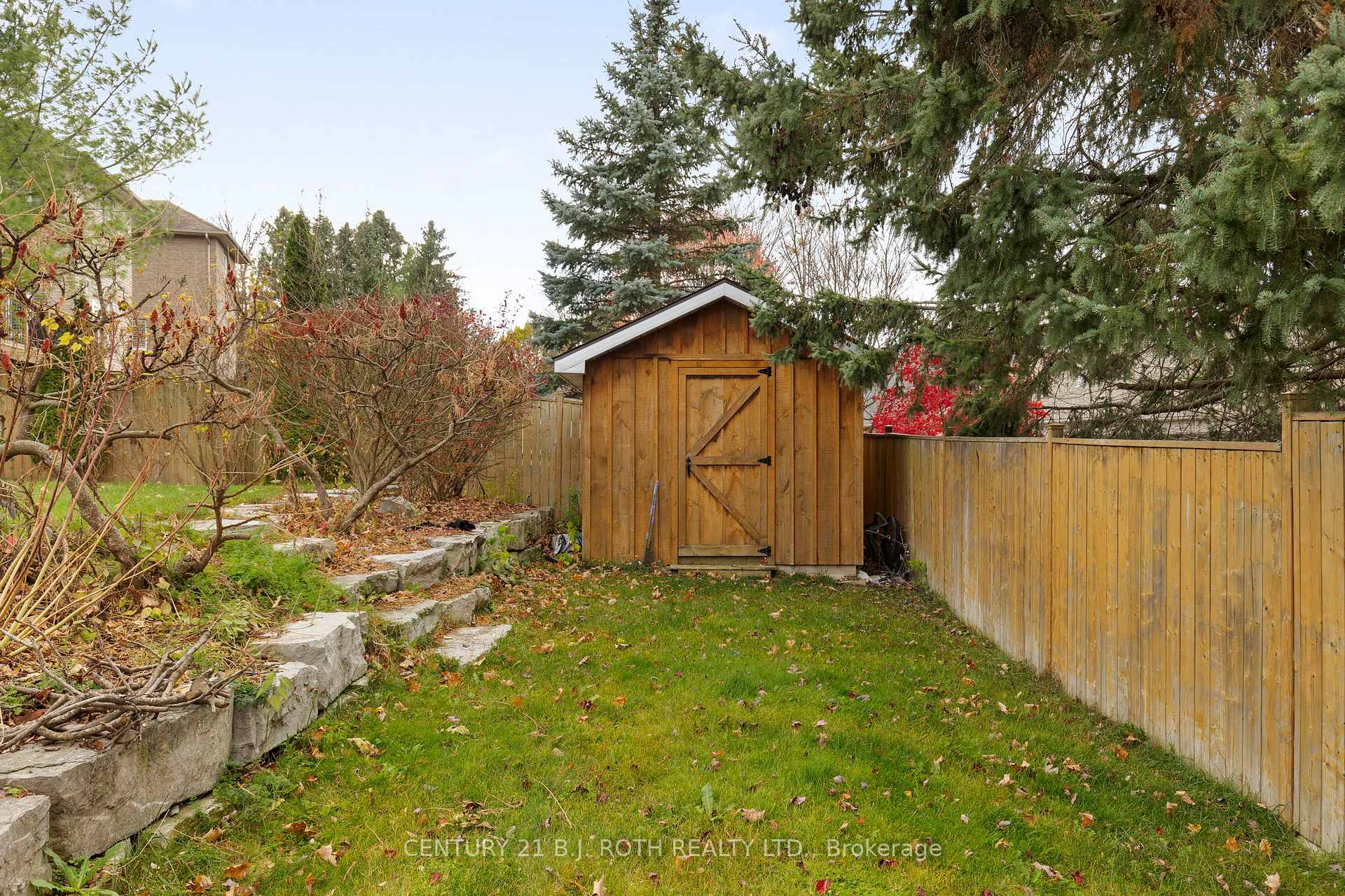 Photo 35 of 36 Stapleton Place, Barrie, Ardagh — HOMEH