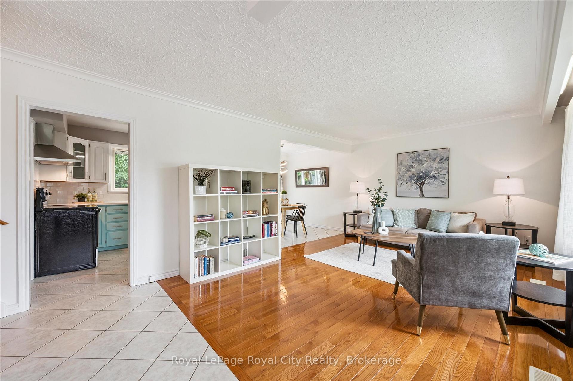 Photo 12 of 1 Balmoral Drive, Guelph, Riverside Park — HOMEH