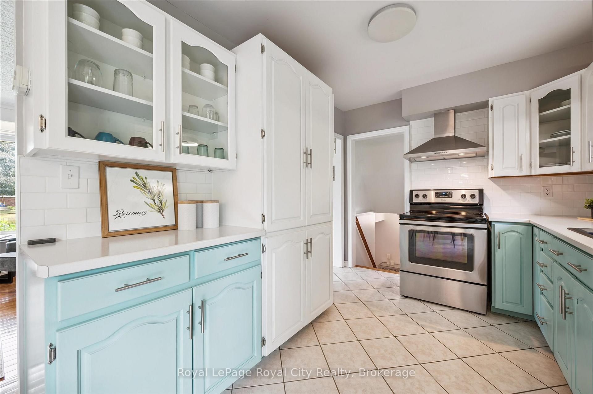 Photo 16 of 1 Balmoral Drive, Guelph, Riverside Park — HOMEH