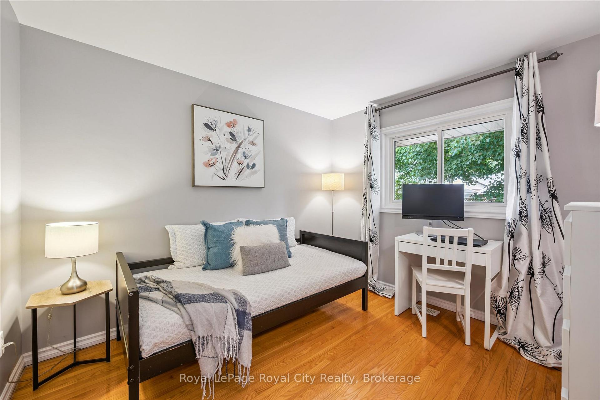 Photo 20 of 1 Balmoral Drive, Guelph, Riverside Park — HOMEH