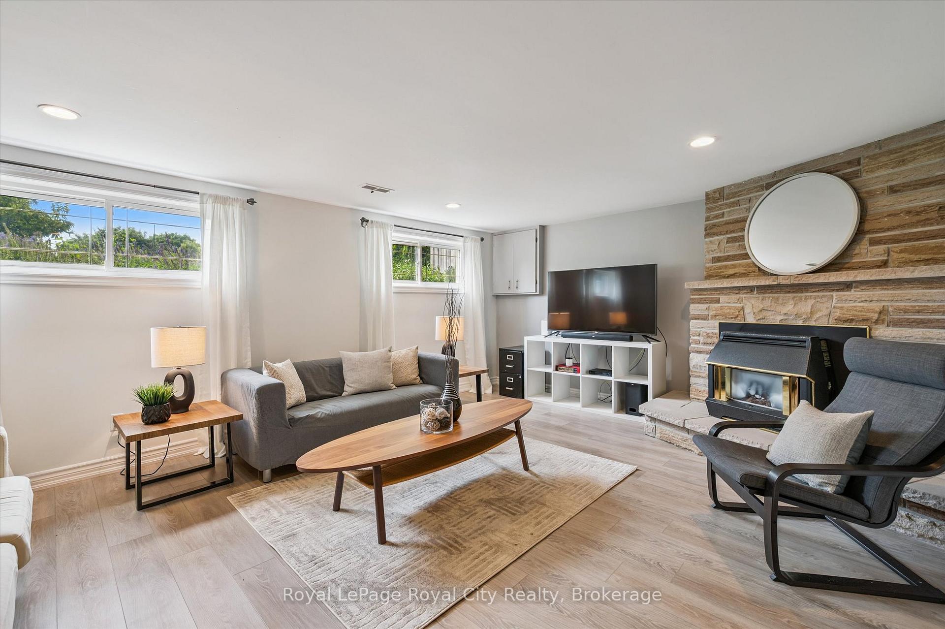 Photo 28 of 1 Balmoral Drive, Guelph, Riverside Park — HOMEH