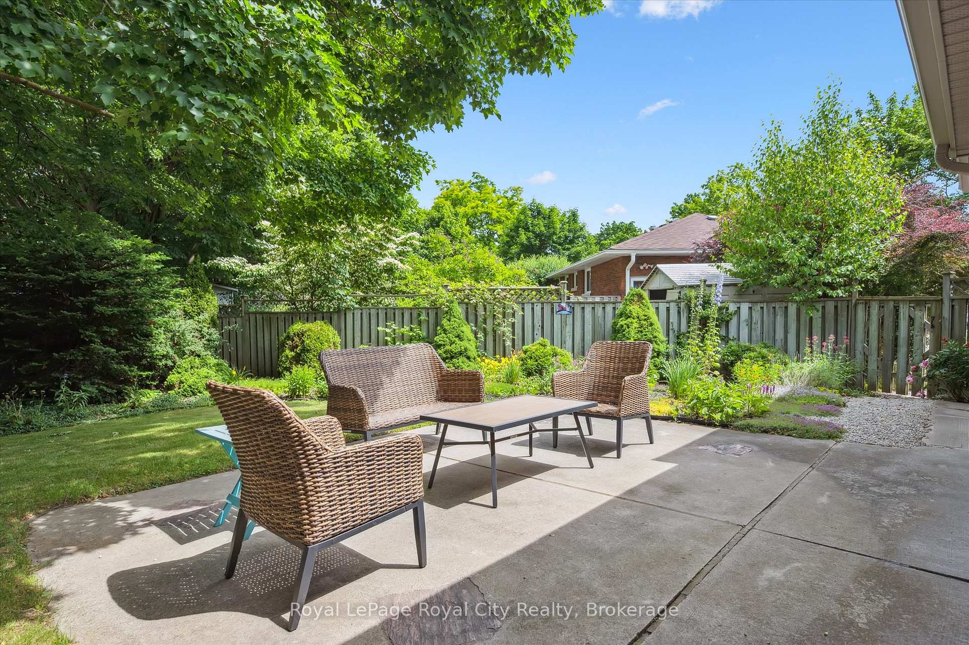 Photo 34 of 1 Balmoral Drive, Guelph, Riverside Park — HOMEH