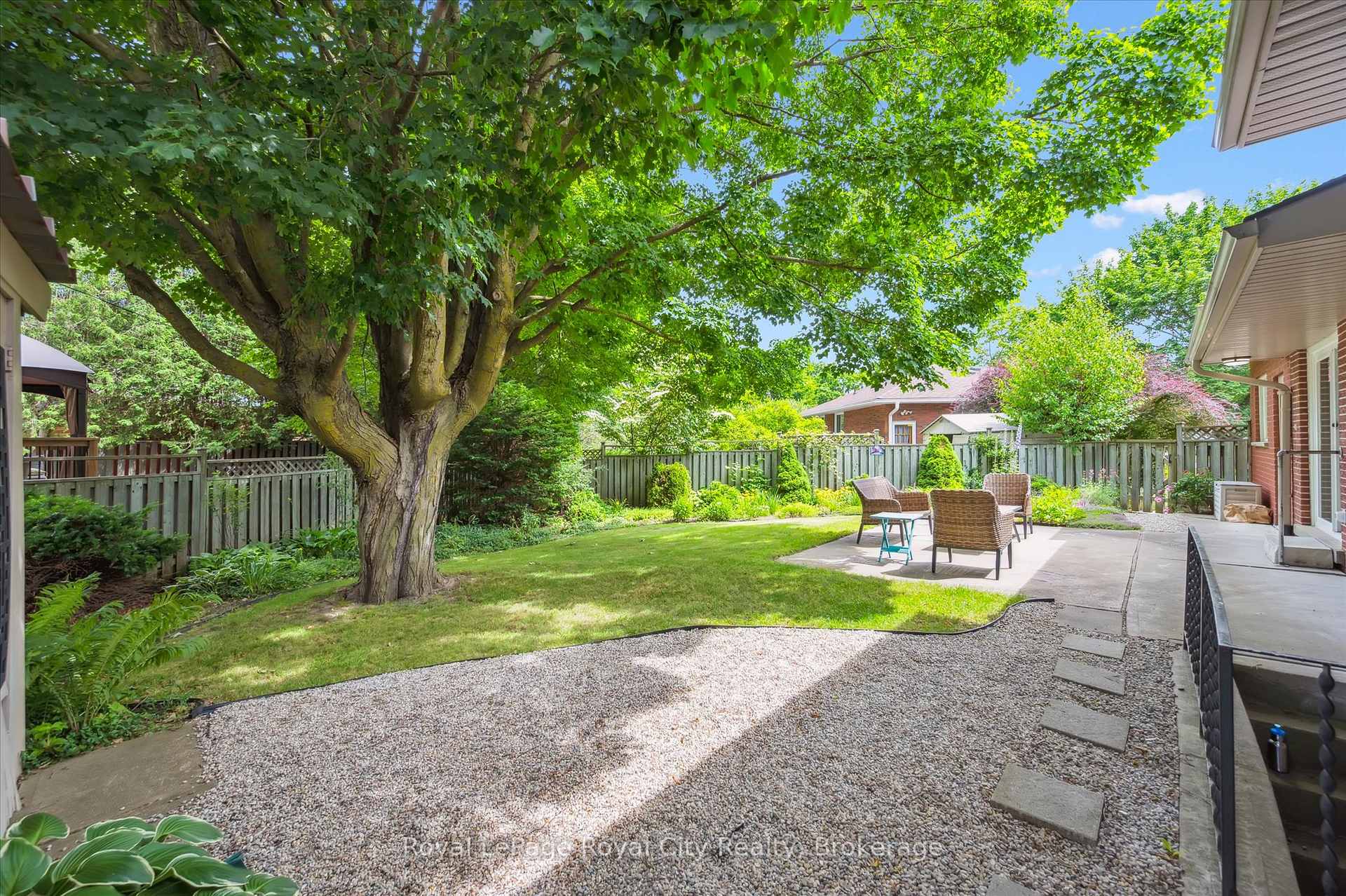 Photo 35 of 1 Balmoral Drive, Guelph, Riverside Park — HOMEH