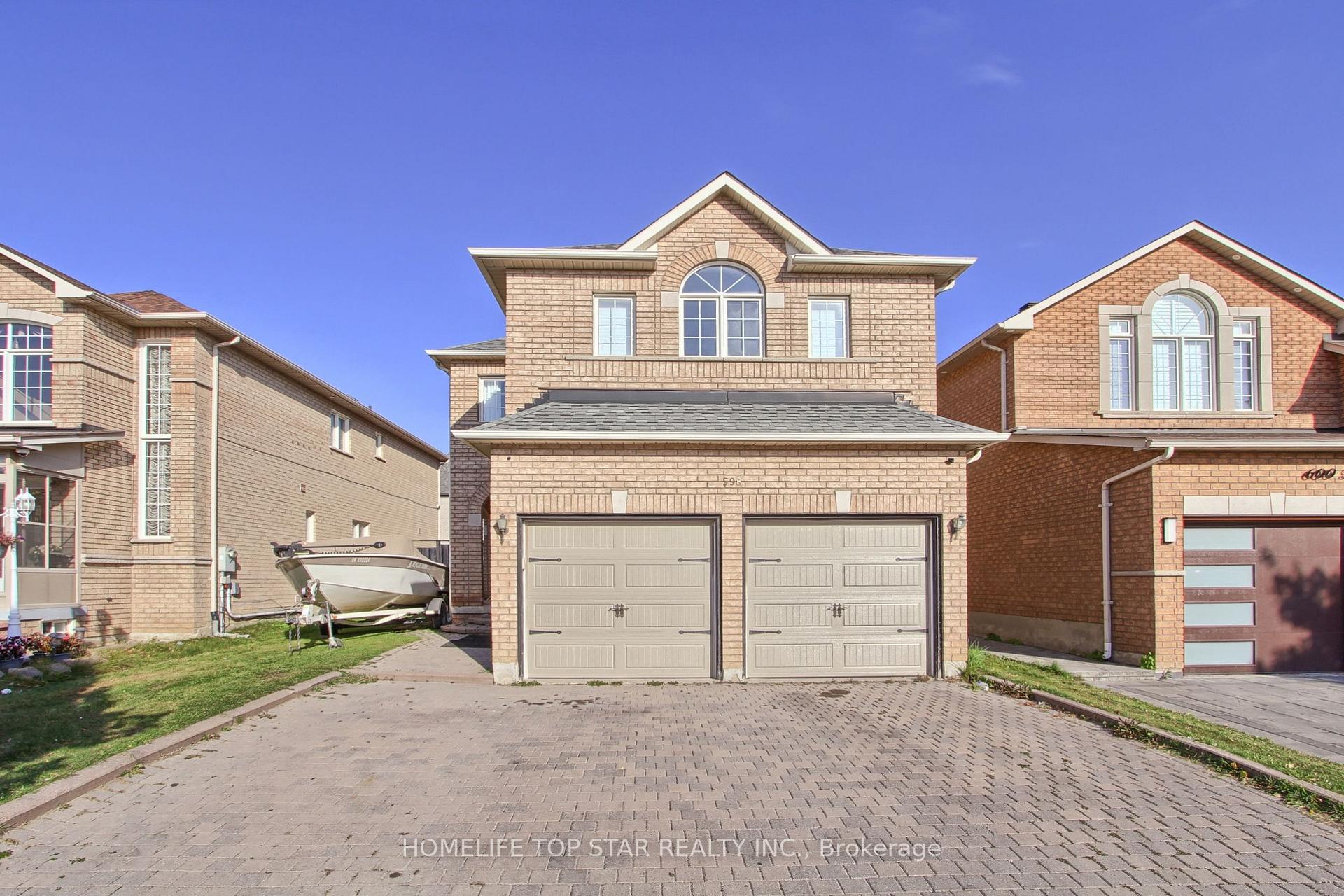 Front of 598 Highglen Avenue