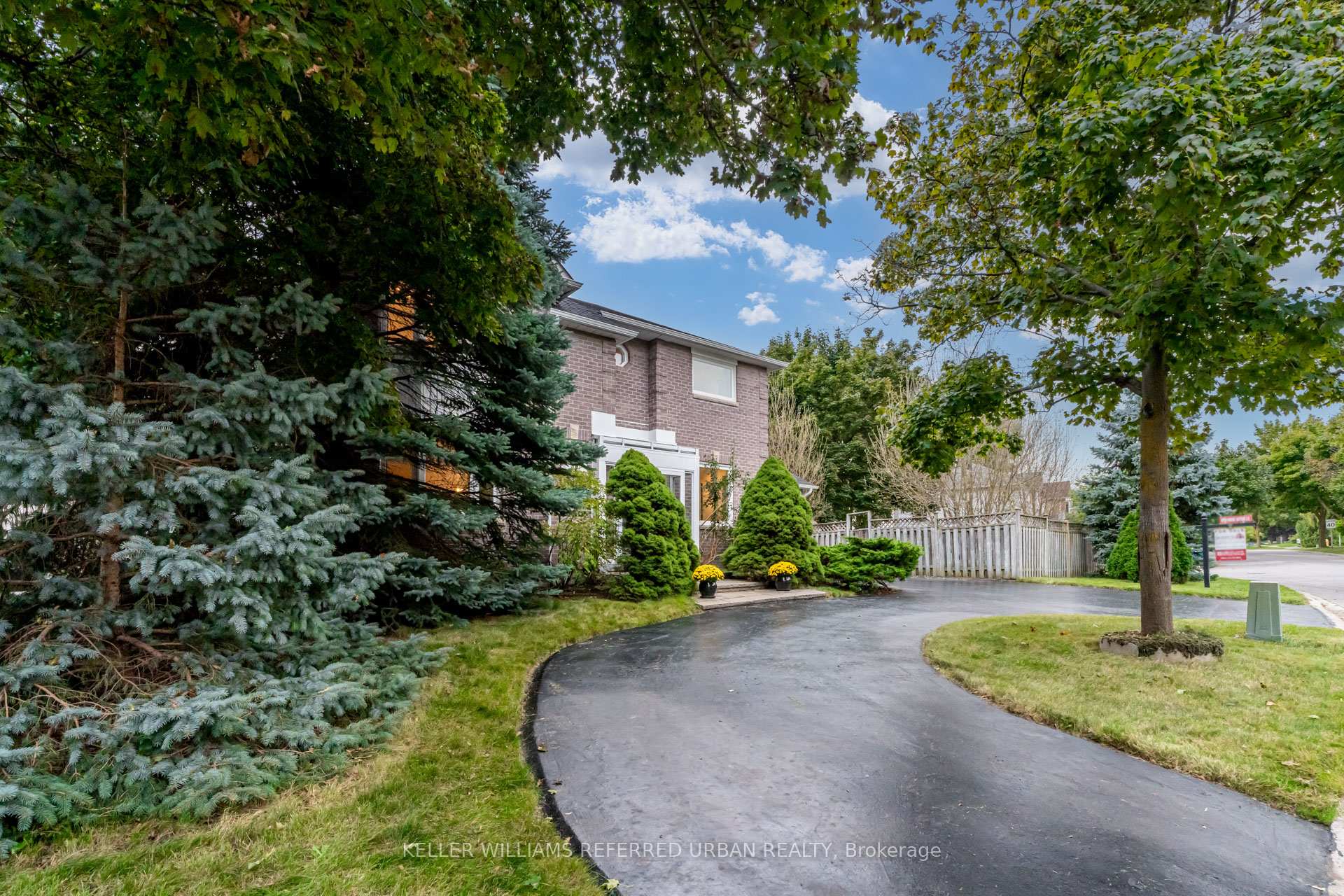 Photo 19 of 1 Cummings Court, Markham, Thornlea — HOMEH