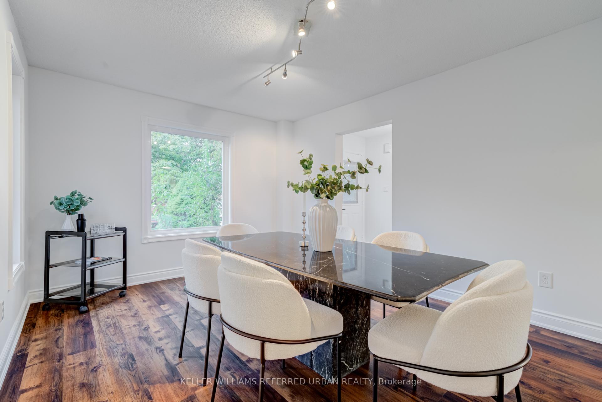 Photo 12 of 1 Cummings Court, Markham, Thornlea — HOMEH