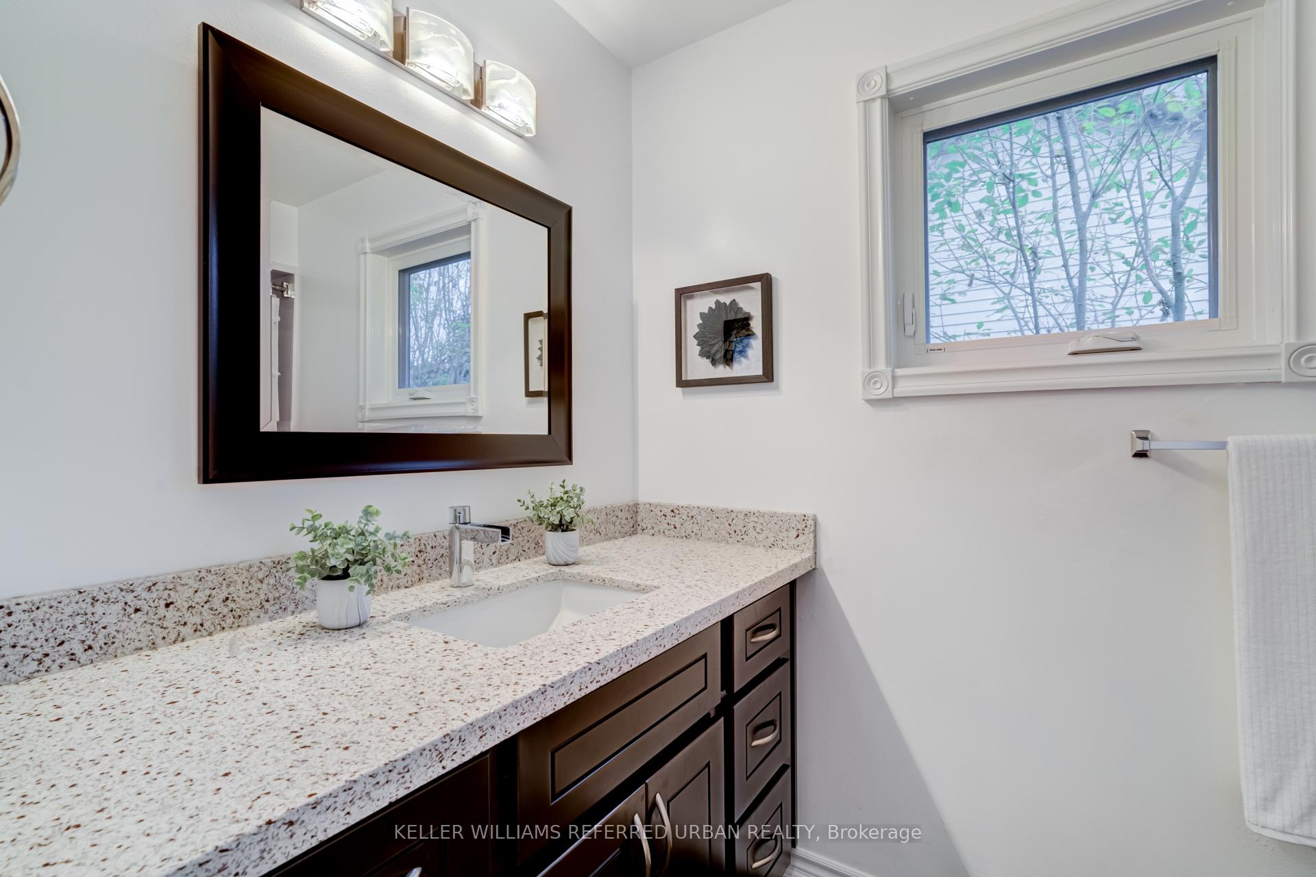 Photo 16 of 1 Cummings Court, Markham, Thornlea — HOMEH