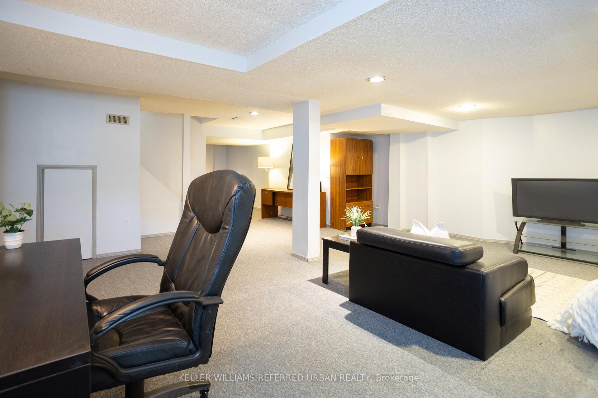 Photo 36 of 1 Cummings Court, Markham, Thornlea — HOMEH