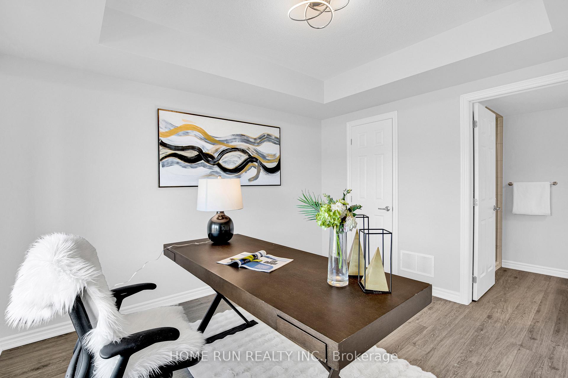Photo 6 of 100 Kyanite Lane, Ottawa, Barrhaven - Heritage Park — HOMEH