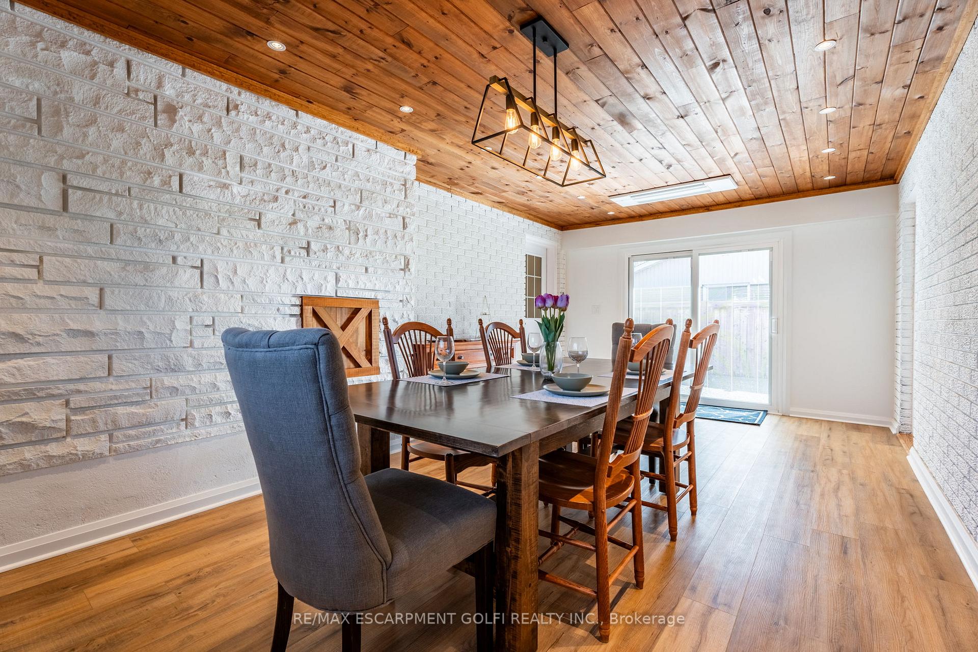 Photo 20 of 22 Nelles Road N, Grimsby, Grimsby East — HOMEH