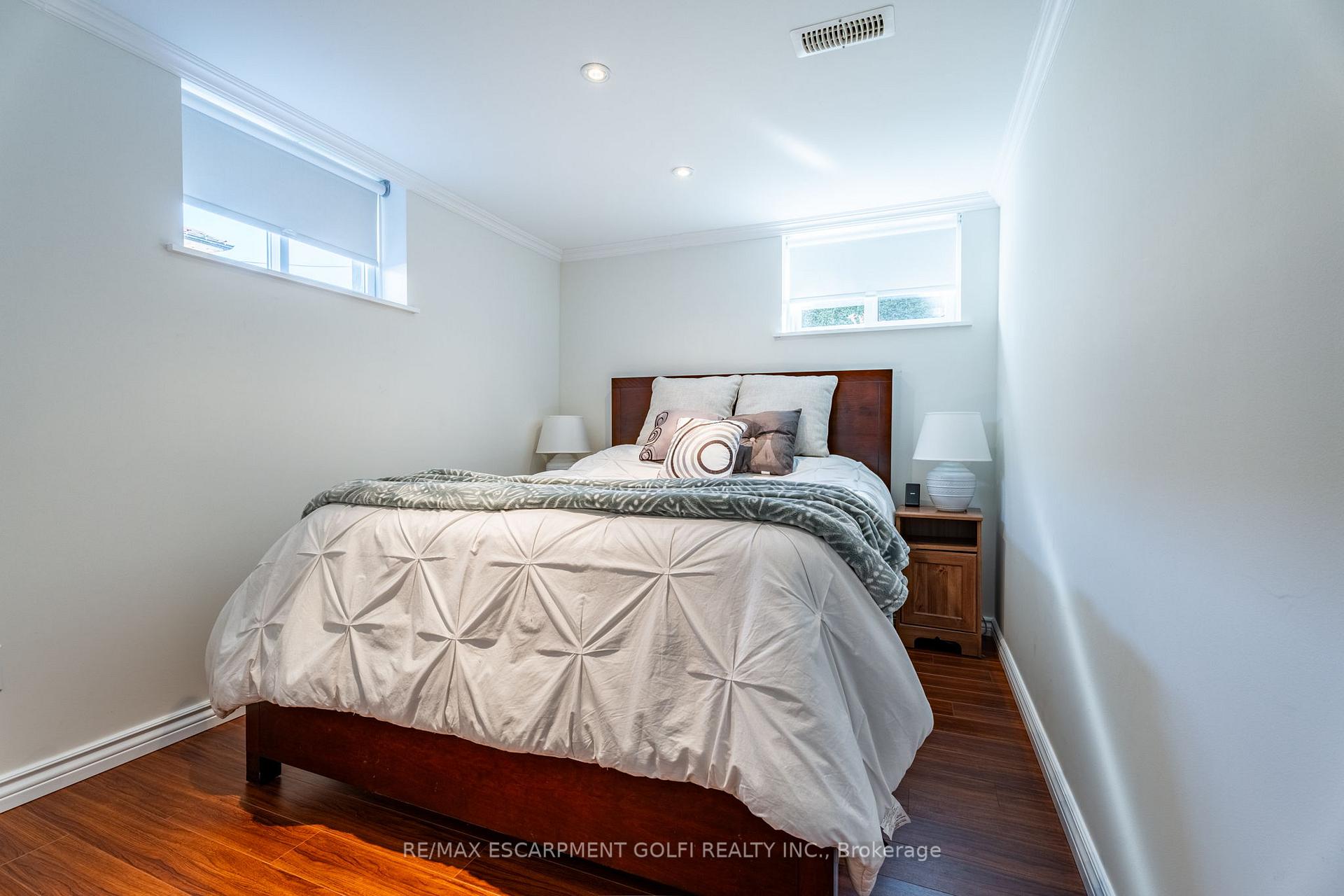 Photo 24 of 22 Nelles Road N, Grimsby, Grimsby East — HOMEH