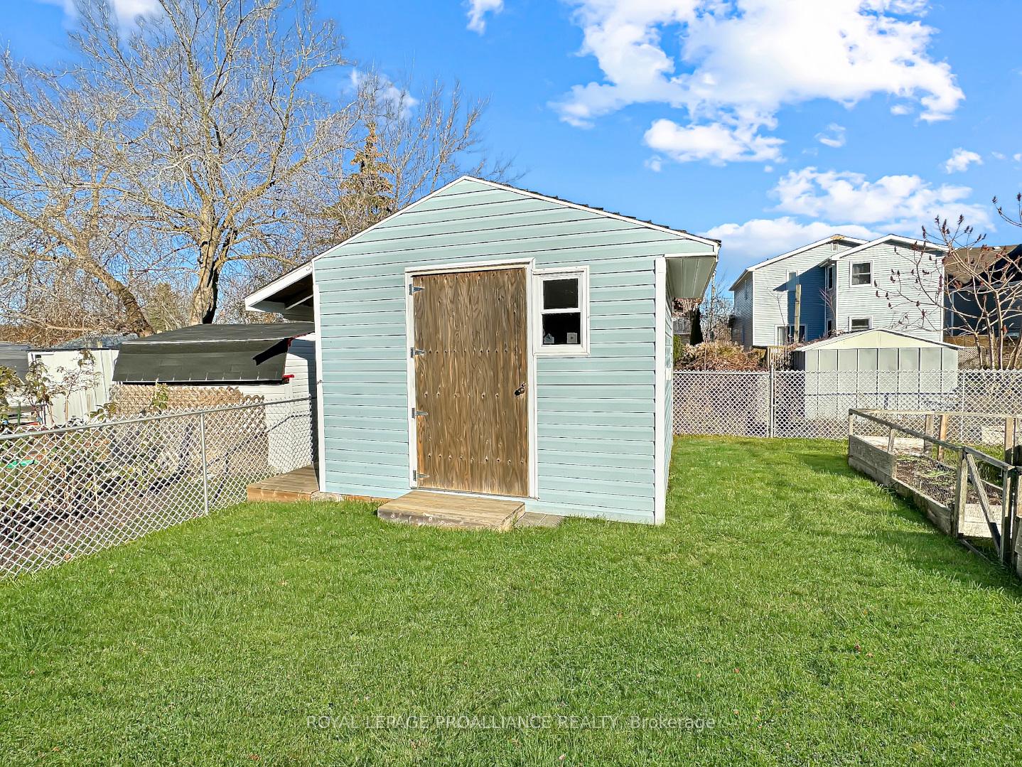 Photo 34 of 71 South John Street, Belleville, Belleville Ward — HOMEH