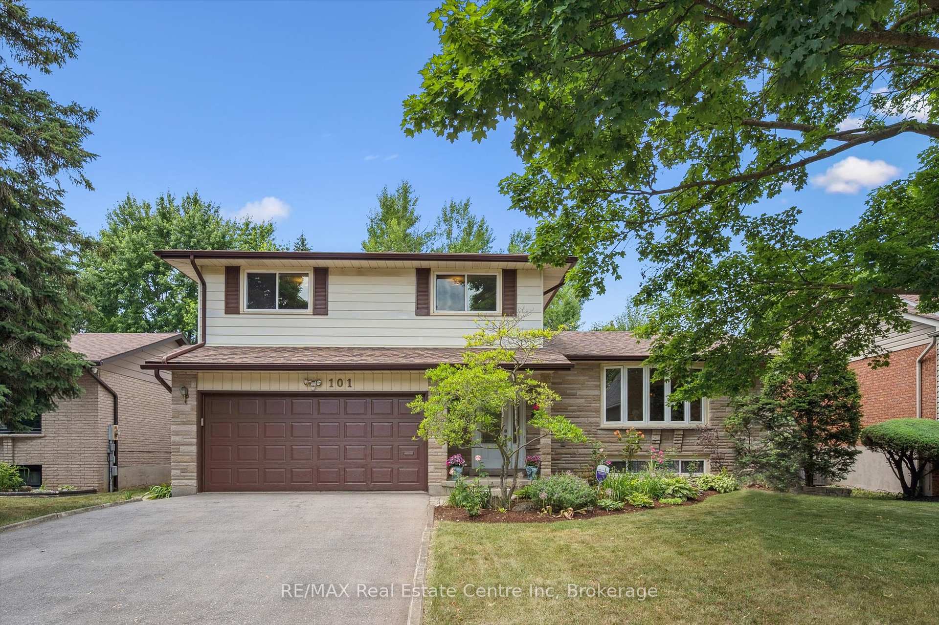 Photo 1 of 101 Harvard Road, Guelph, Kortright West — HOMEH