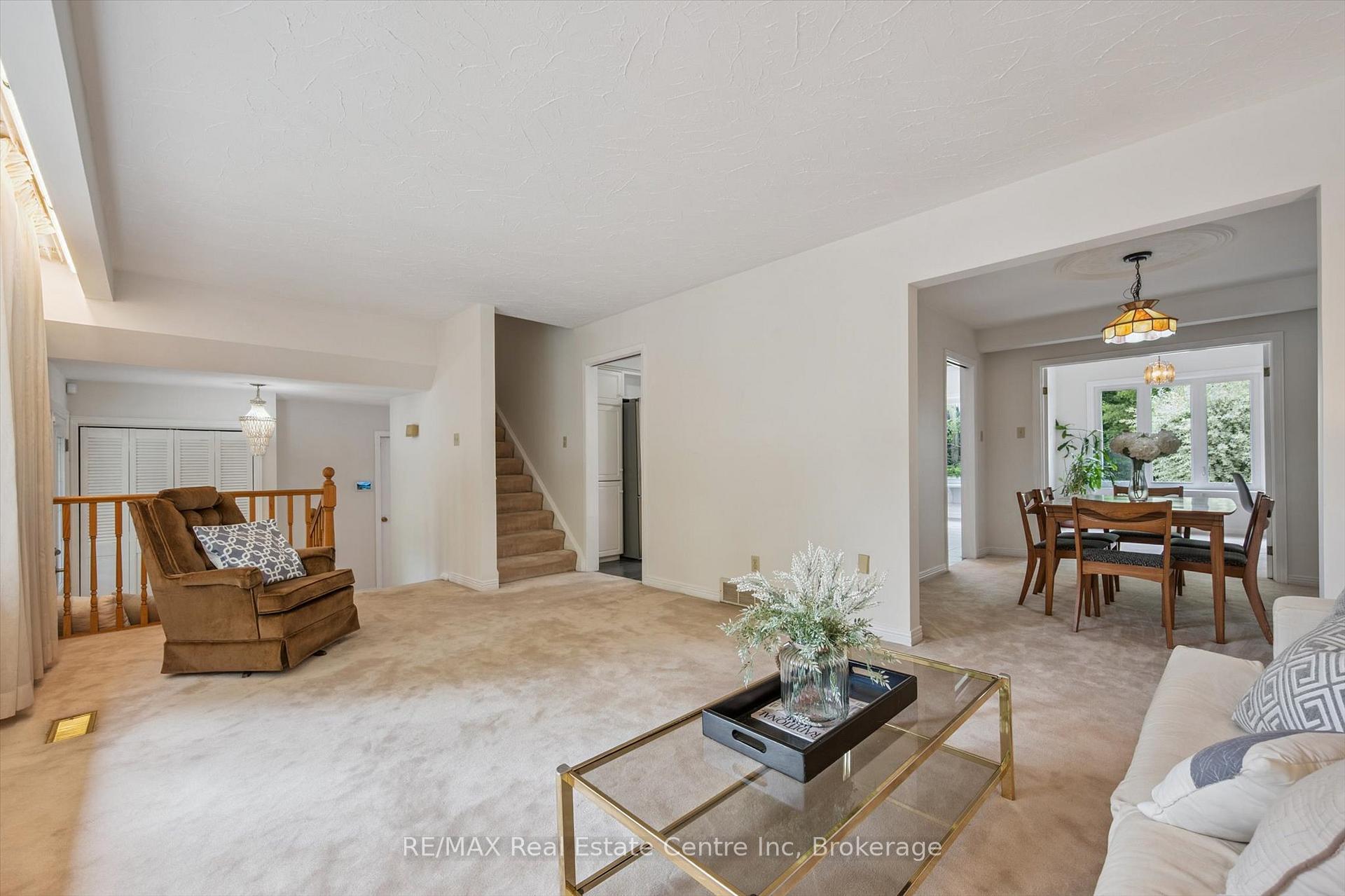 Photo 4 of 101 Harvard Road, Guelph, Kortright West — HOMEH