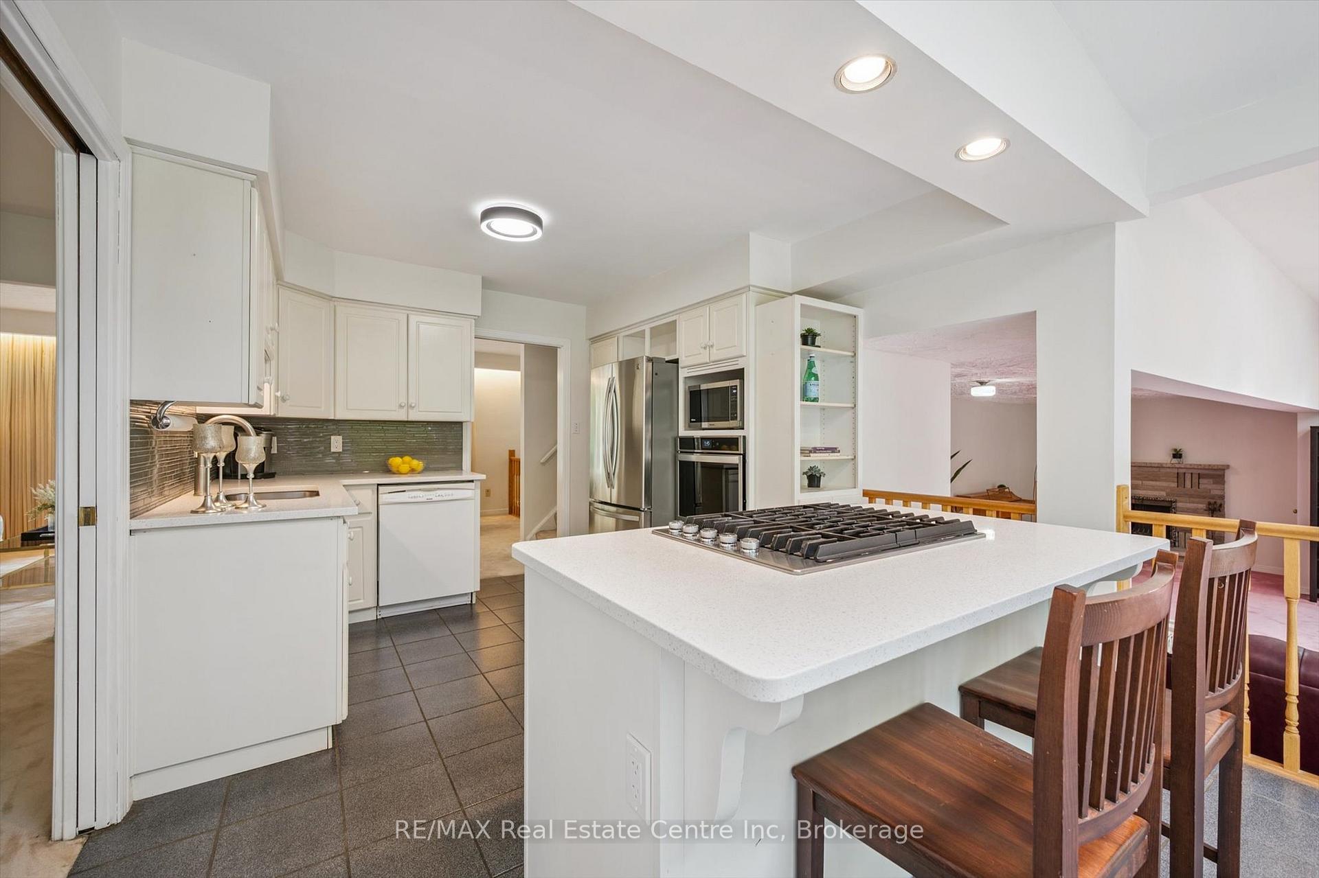 Photo 8 of 101 Harvard Road, Guelph, Kortright West — HOMEH