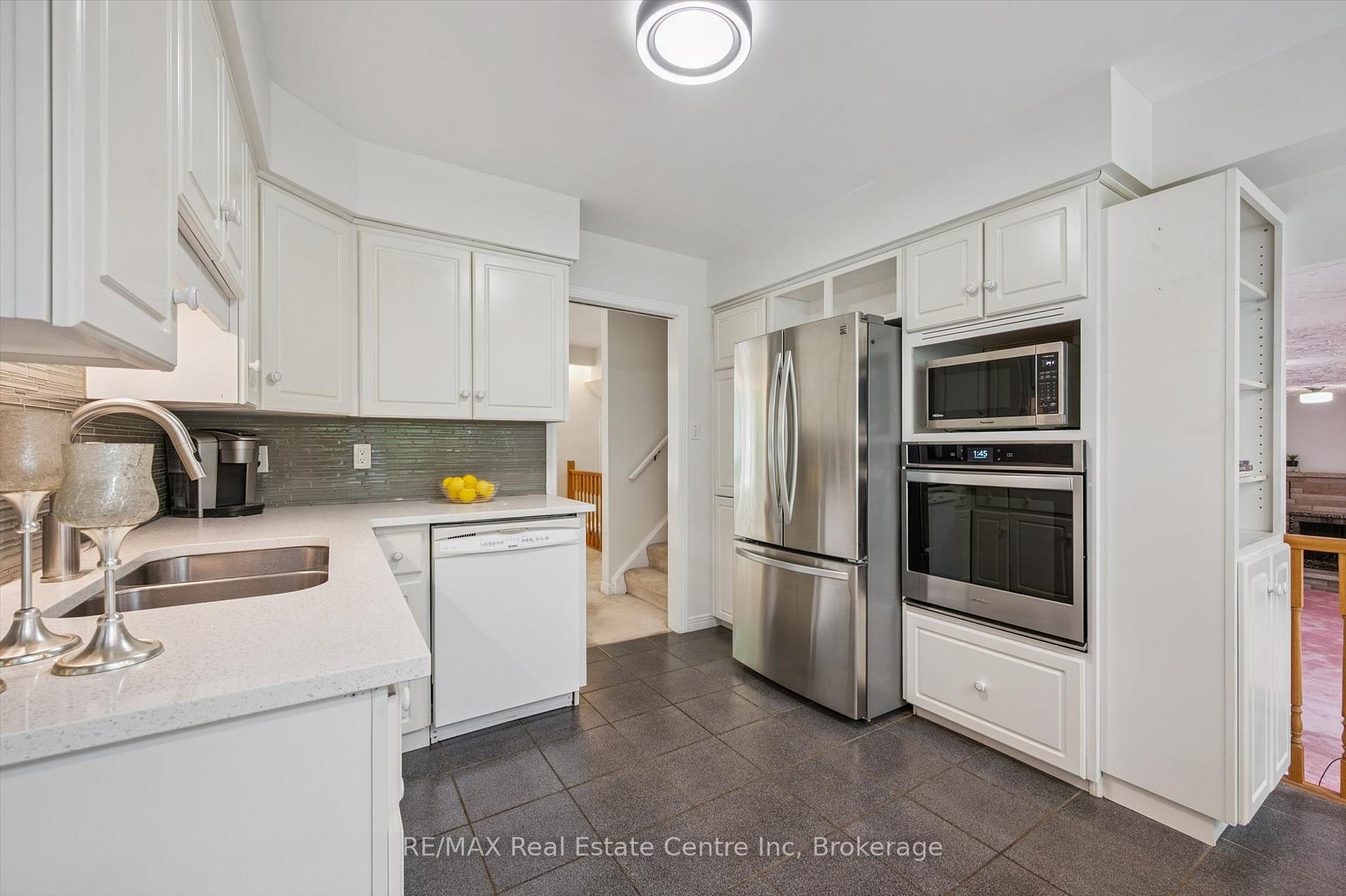 Photo 10 of 101 Harvard Road, Guelph, Kortright West — HOMEH
