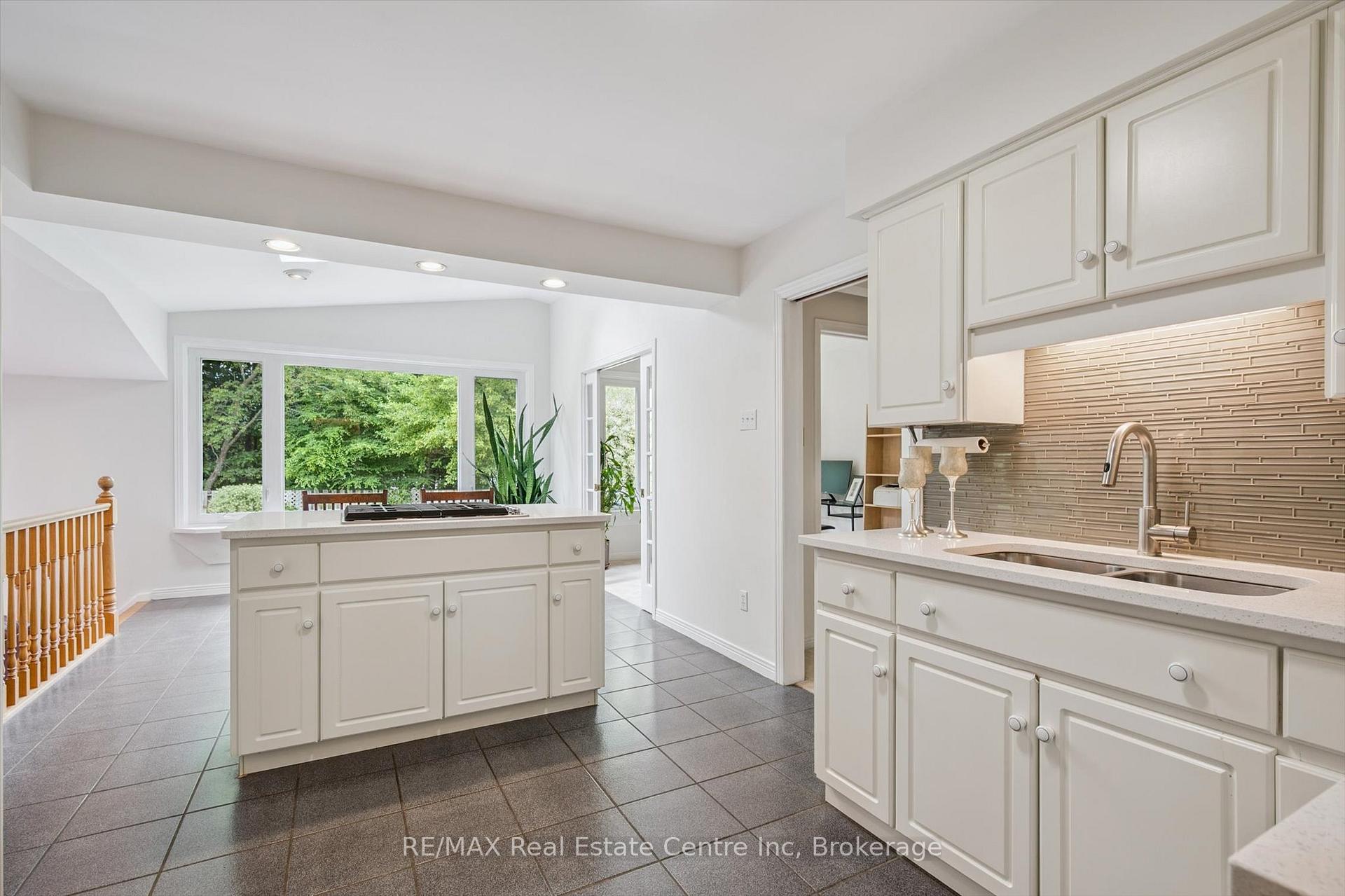 Photo 11 of 101 Harvard Road, Guelph, Kortright West — HOMEH