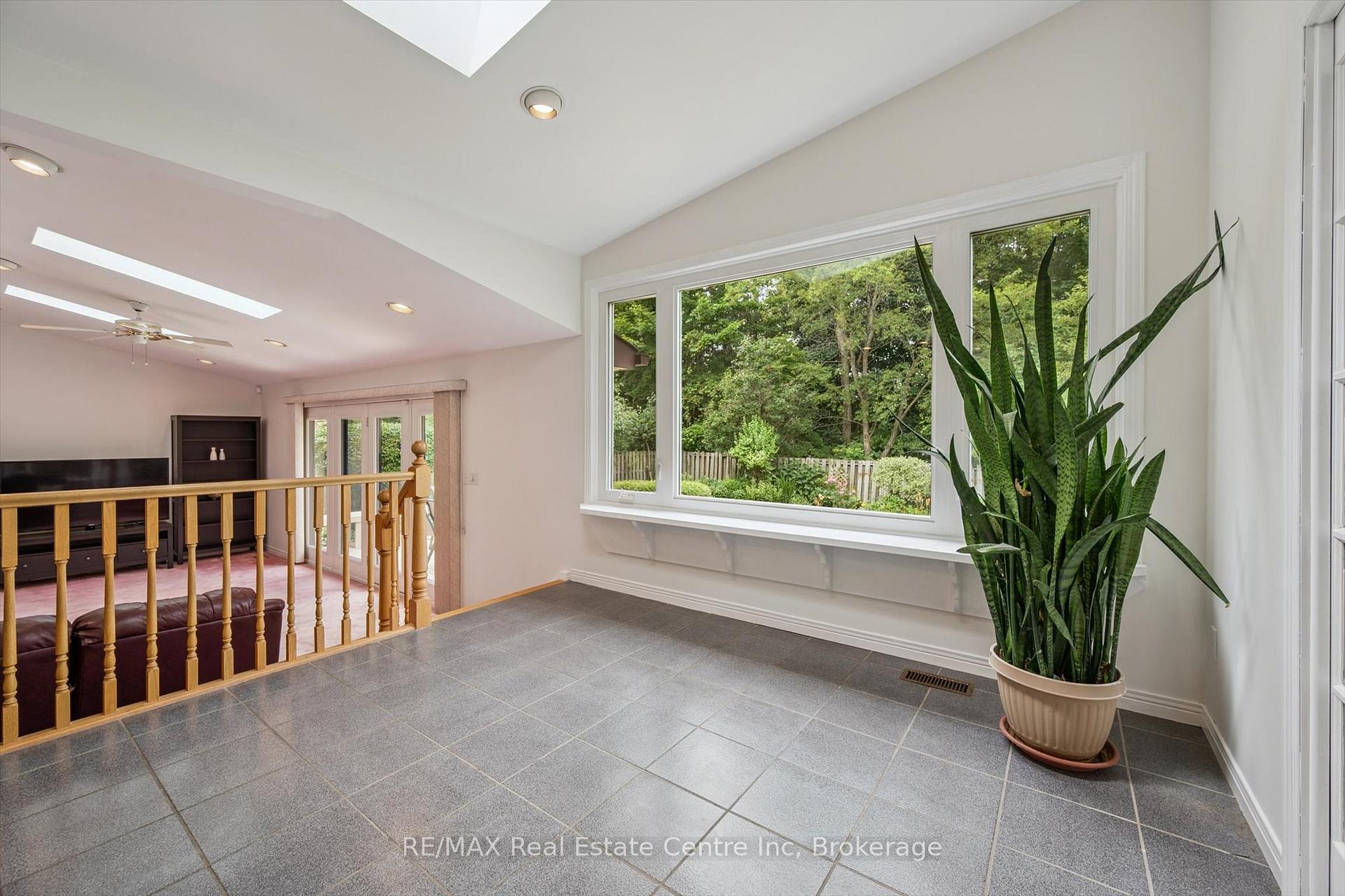 Photo 13 of 101 Harvard Road, Guelph, Kortright West — HOMEH