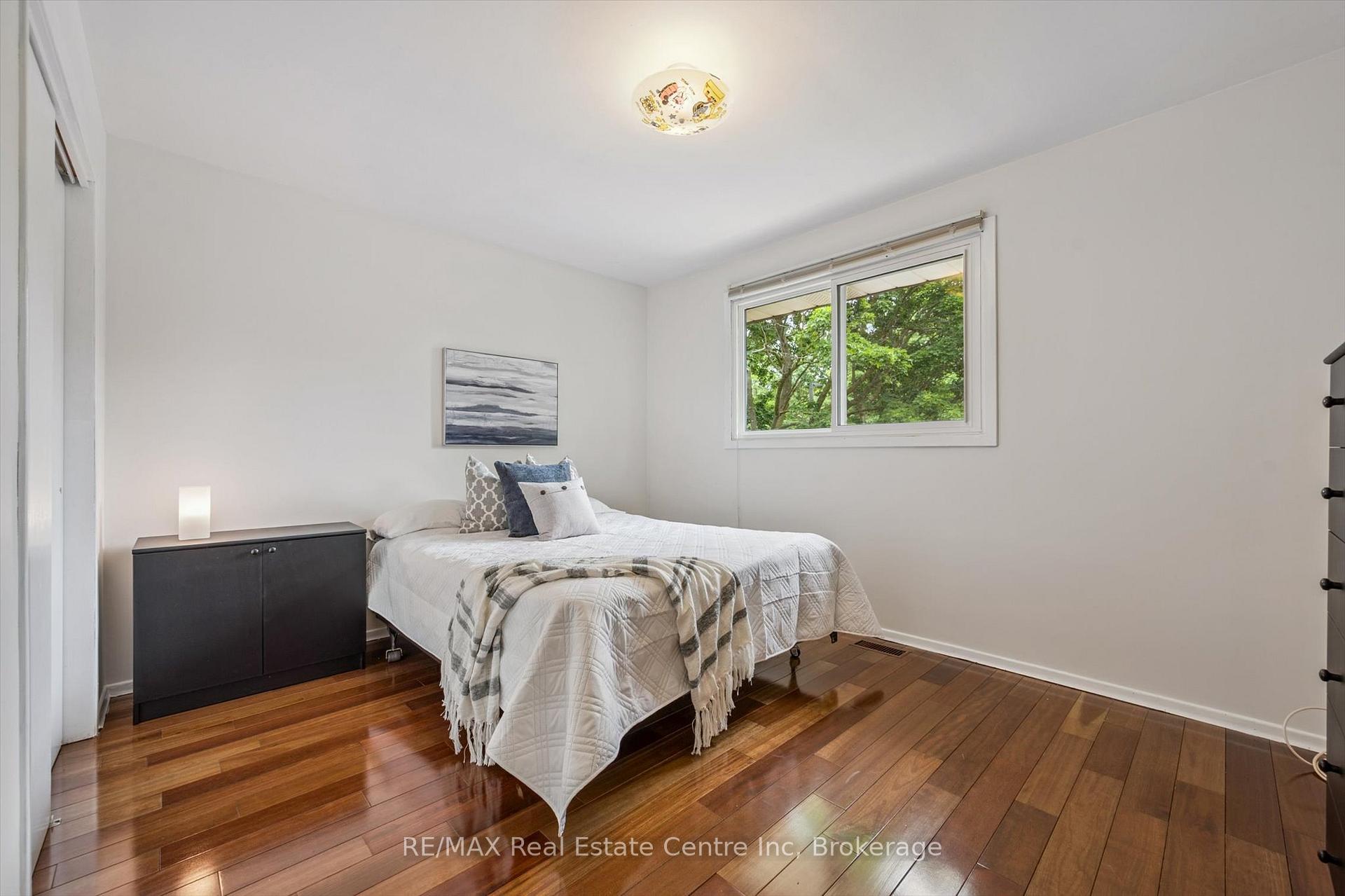 Photo 23 of 101 Harvard Road, Guelph, Kortright West — HOMEH