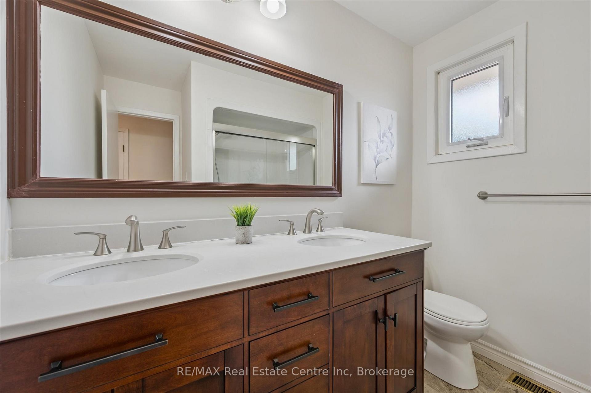 Photo 24 of 101 Harvard Road, Guelph, Kortright West — HOMEH