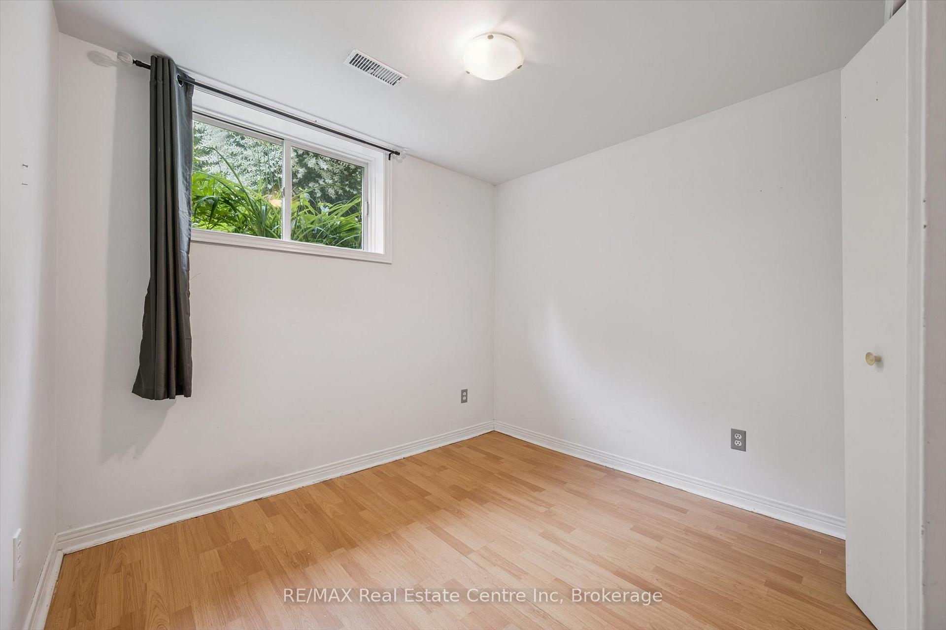 Photo 29 of 101 Harvard Road, Guelph, Kortright West — HOMEH