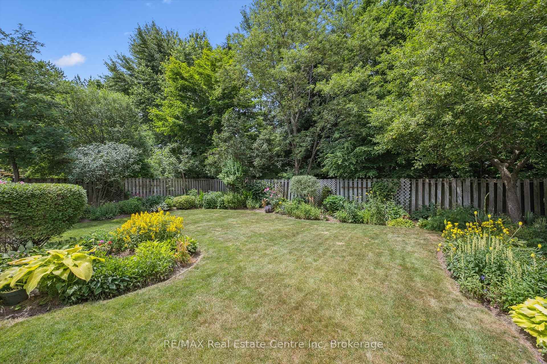 Photo 35 of 101 Harvard Road, Guelph, Kortright West — HOMEH