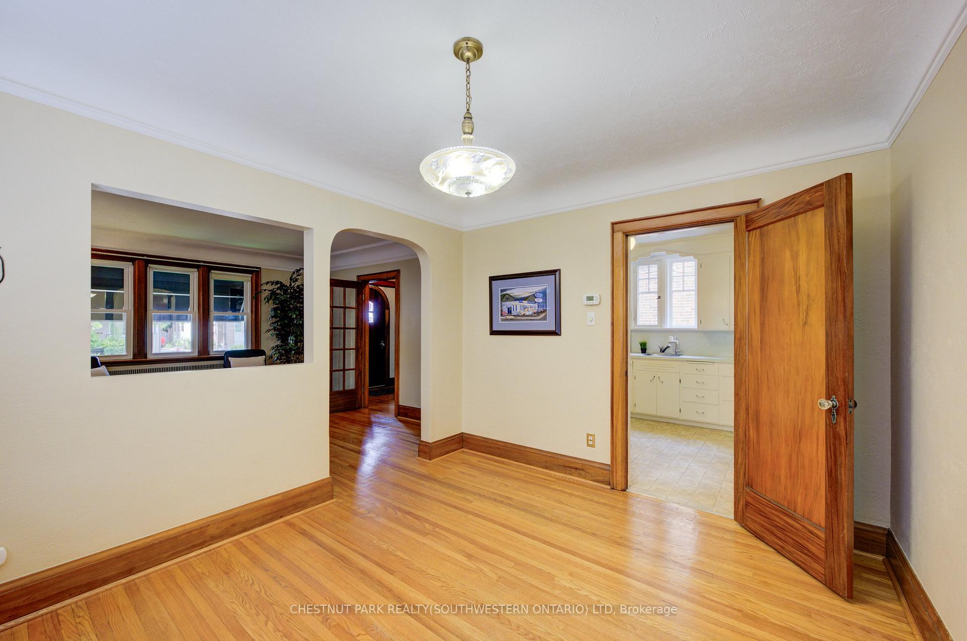Photo 6 of 89 Stirling Avenue N, Kitchener — HOMEH