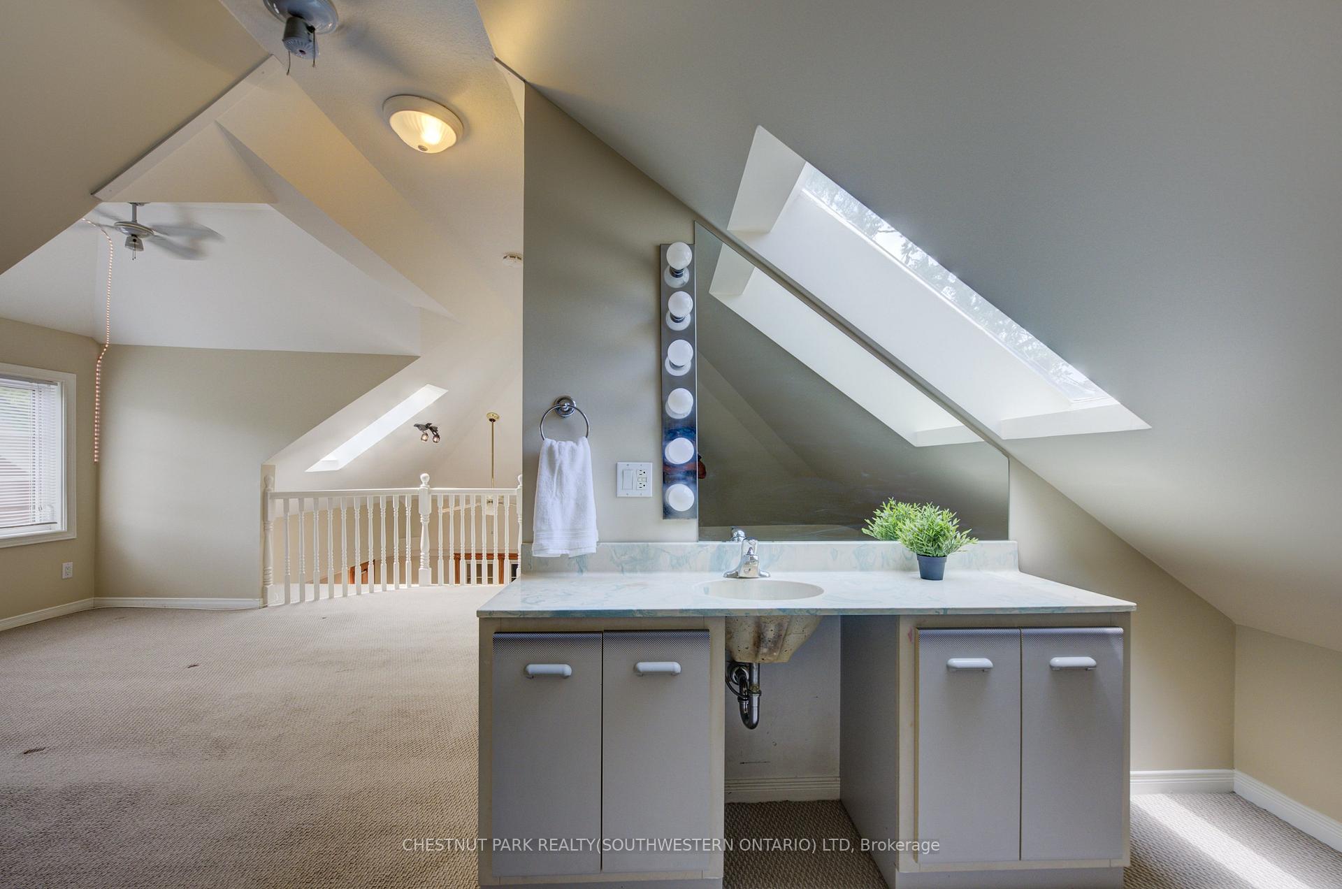 Photo 20 of 89 Stirling Avenue N, Kitchener — HOMEH