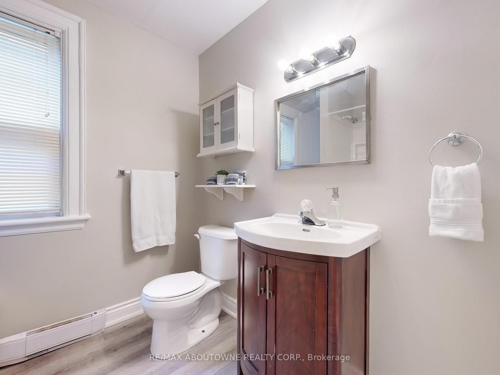 Photo 7 of Unit 2, 67 Aikman Avenue, Hamilton, Gibson — HOMEH