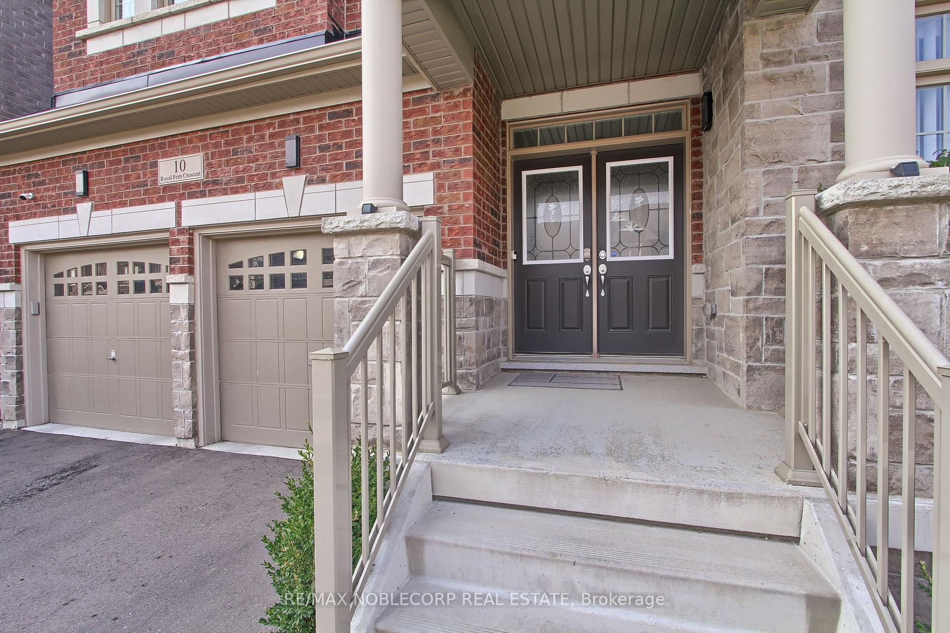 Photo 3 of 10 Royal Fern Crescent, Caledon, Caledon Village — HOMEH