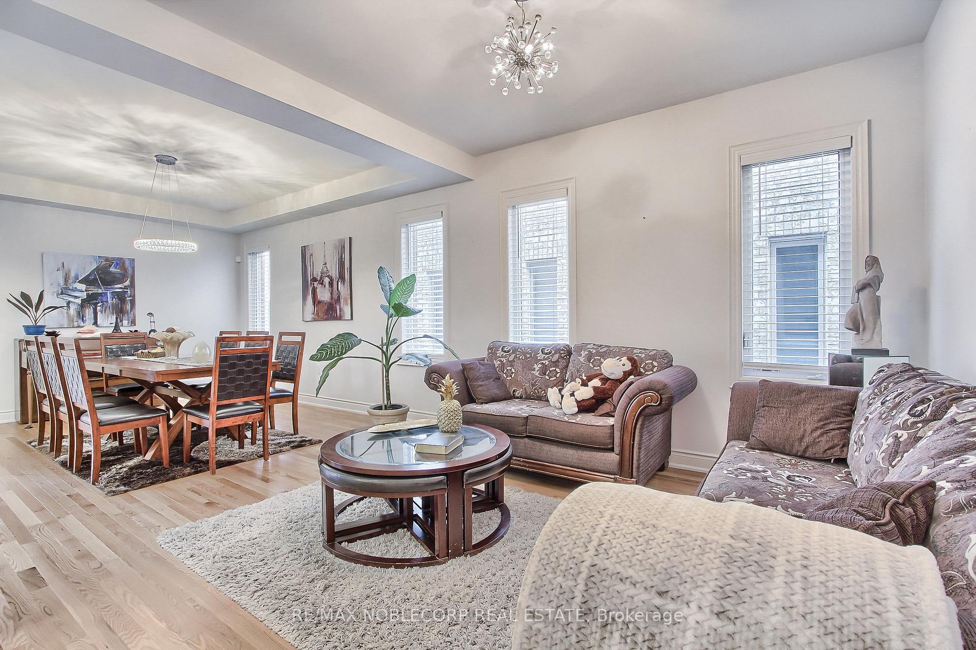 Photo 5 of 10 Royal Fern Crescent, Caledon, Caledon Village — HOMEH