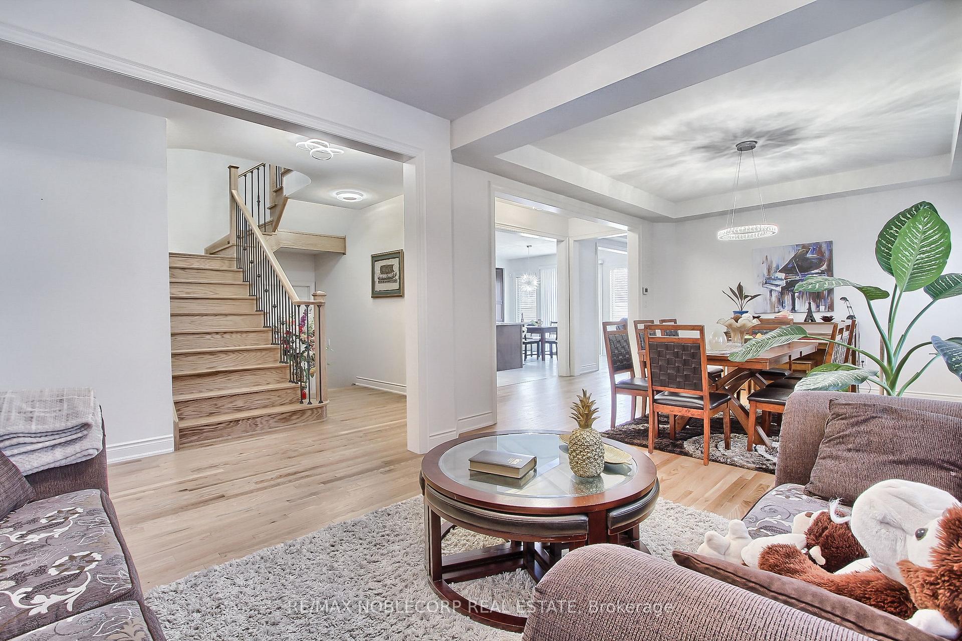 Photo 14 of 10 Royal Fern Crescent, Caledon, Caledon Village — HOMEH