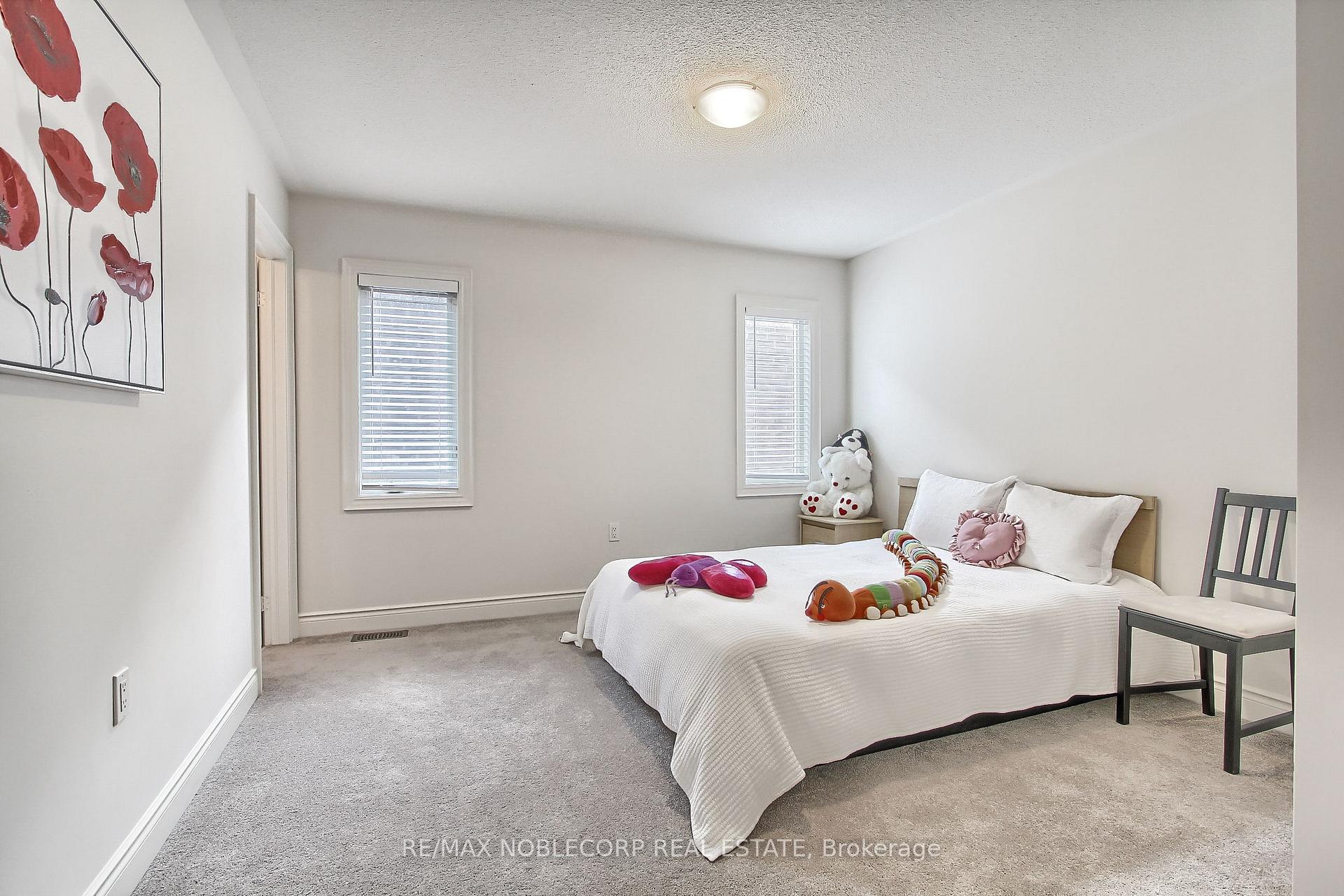 Photo 24 of 10 Royal Fern Crescent, Caledon, Caledon Village — HOMEH