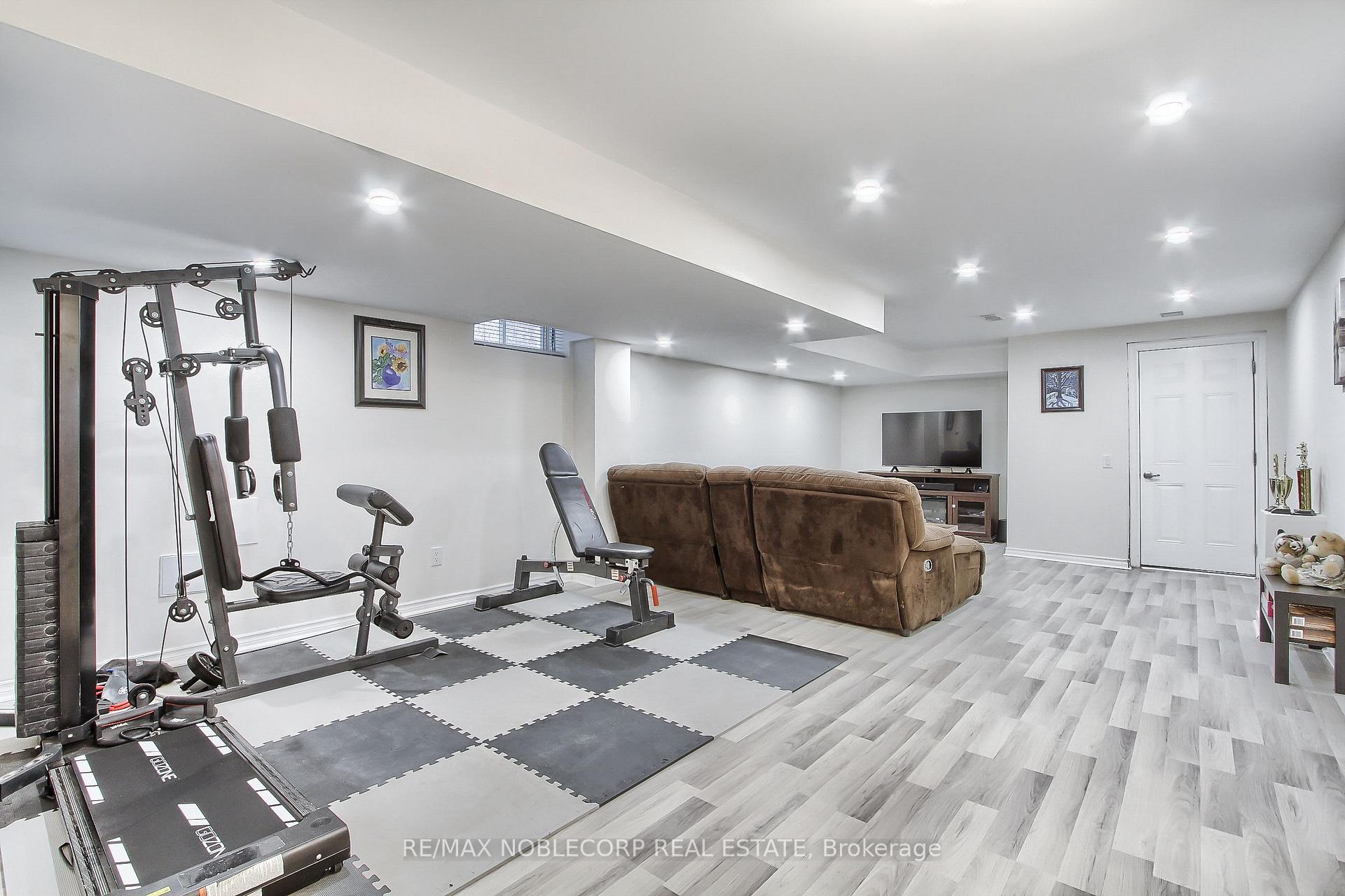 Photo 36 of 10 Royal Fern Crescent, Caledon, Caledon Village — HOMEH