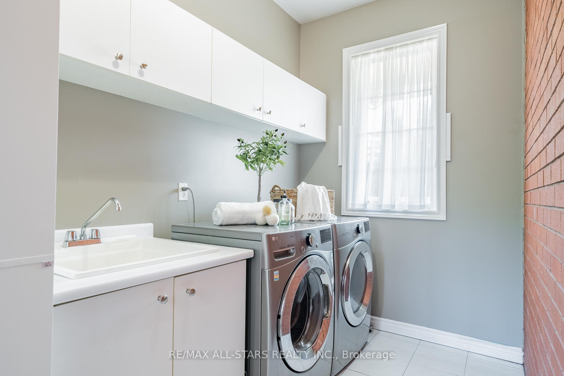 Photo 22 of 8 Campbell Drive, Uxbridge — HOMEH