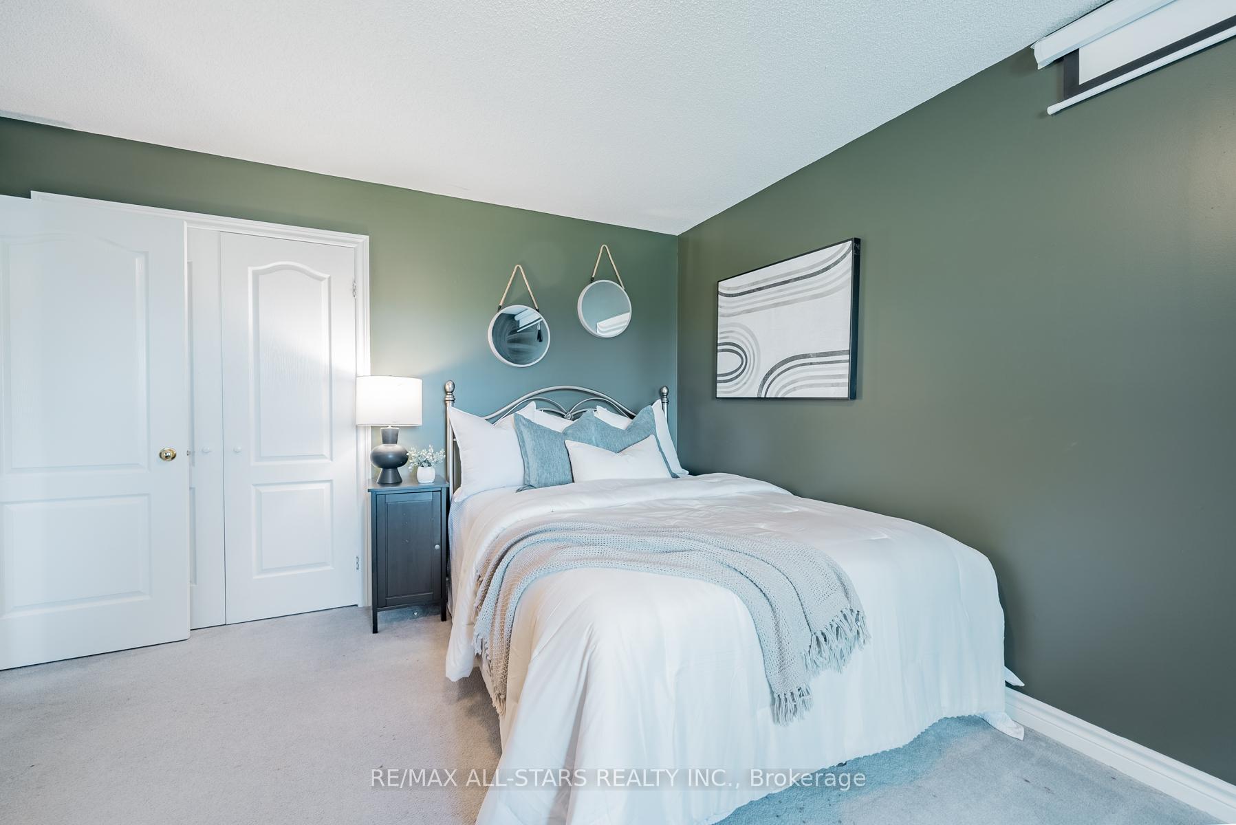 Photo 17 of 8 Campbell Drive, Uxbridge — HOMEH