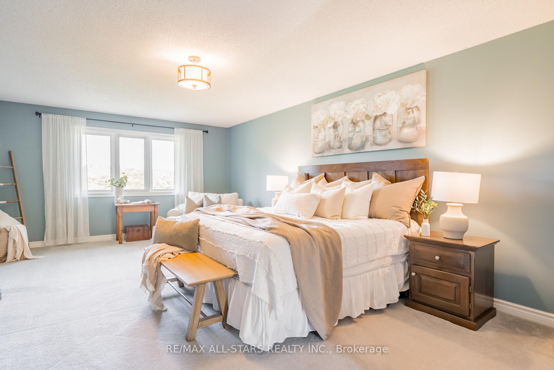 Photo 9 of 8 Campbell Drive, Uxbridge — HOMEH