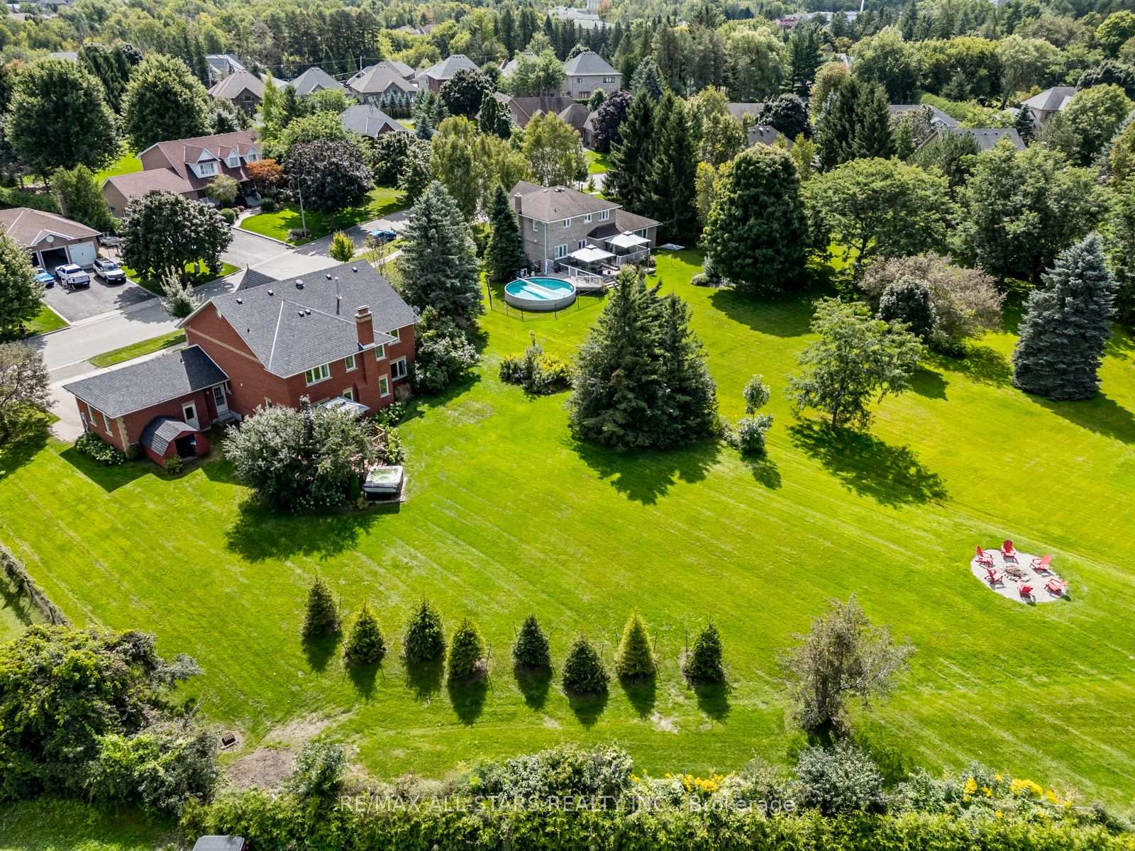 Photo 28 of 8 Campbell Drive, Uxbridge — HOMEH