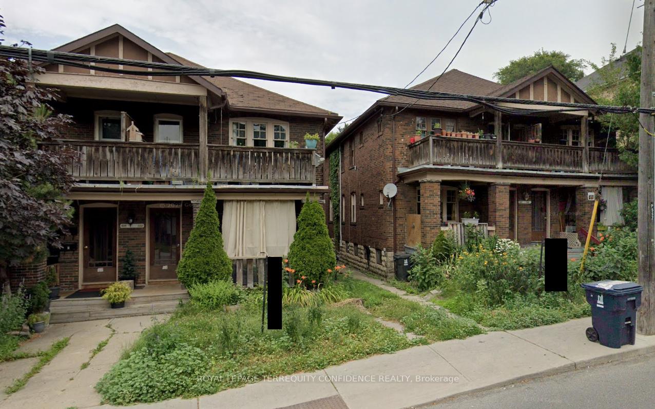 Front of 558-562 Kingston Road