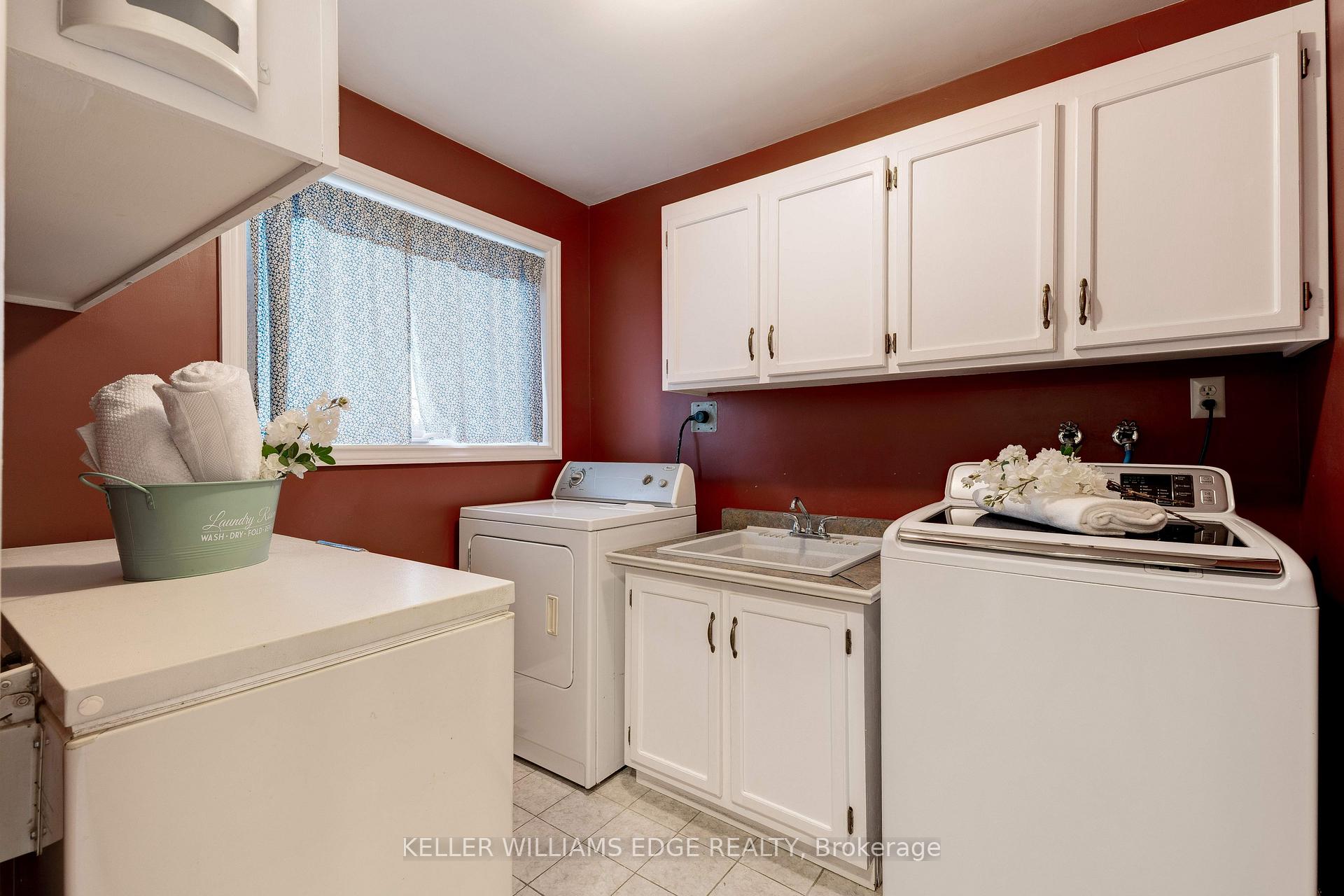 Photo 20 of 55 Kirby Avenue, Hamilton, Greensville — HOMEH