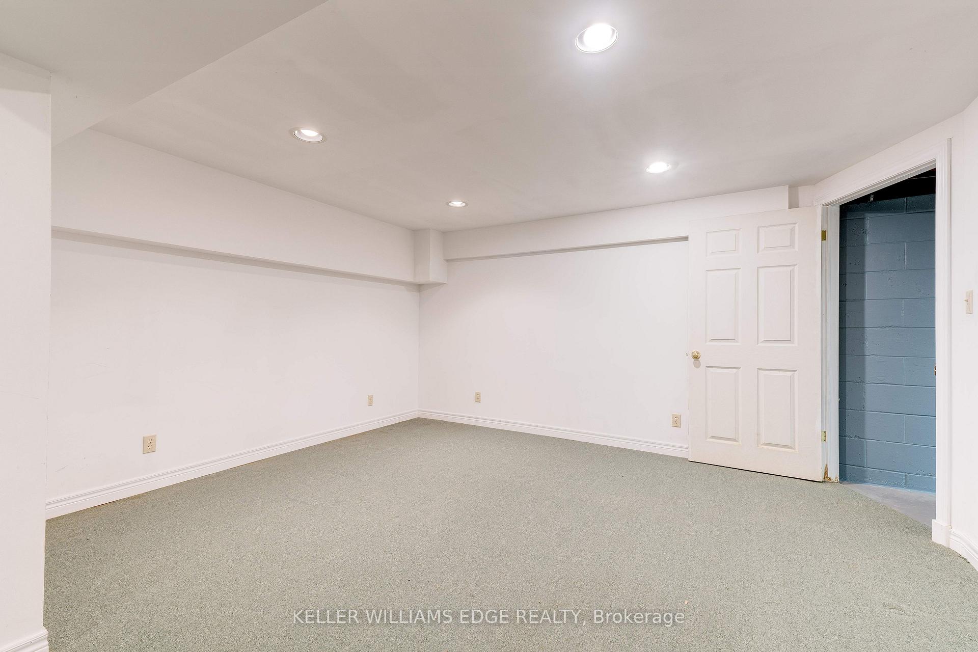 Photo 33 of 55 Kirby Avenue, Hamilton, Greensville — HOMEH