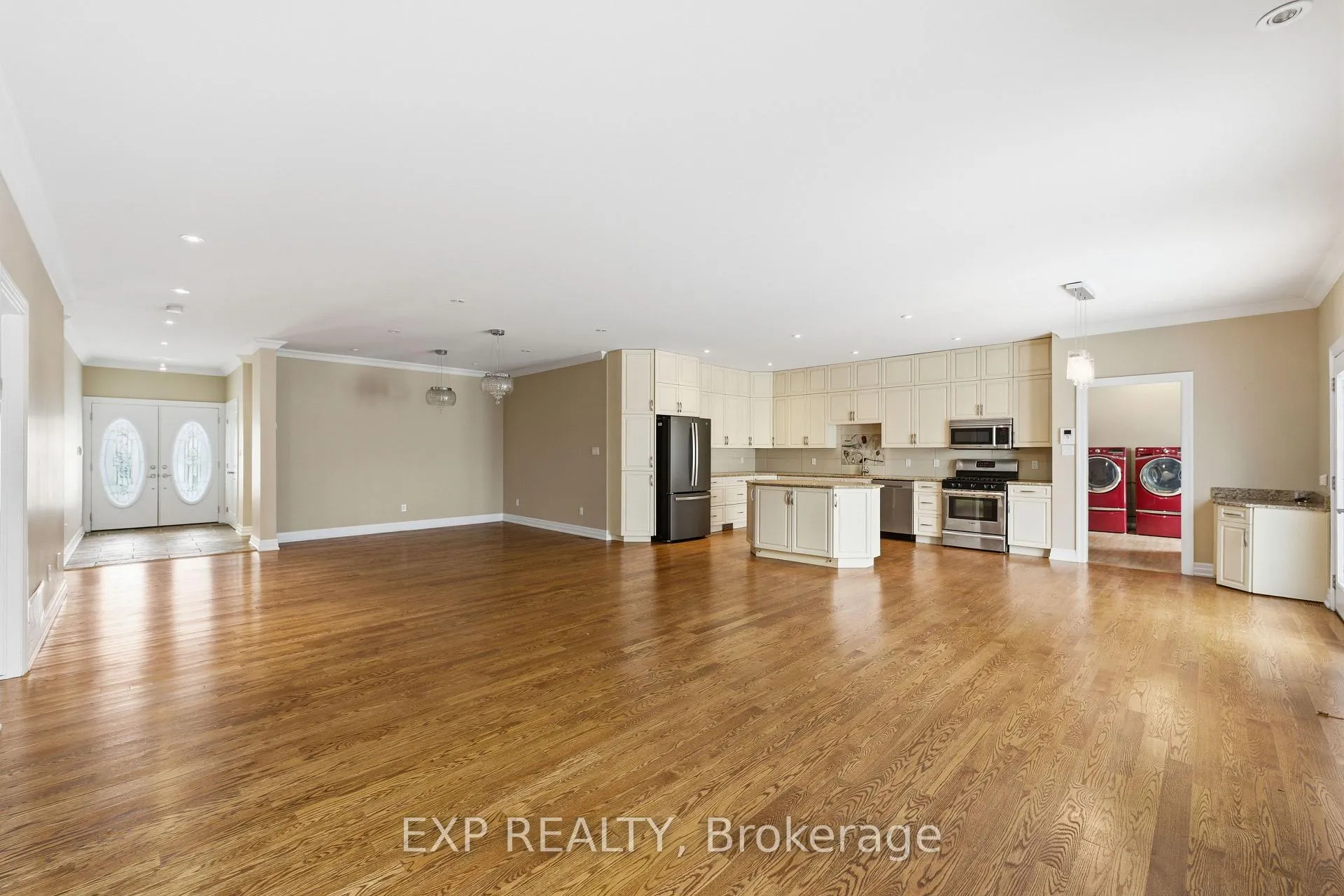 Photo 24 of 16 Chippewa Avenue, Ottawa, Meadowlands/St. Claire Gardens — HOMEH