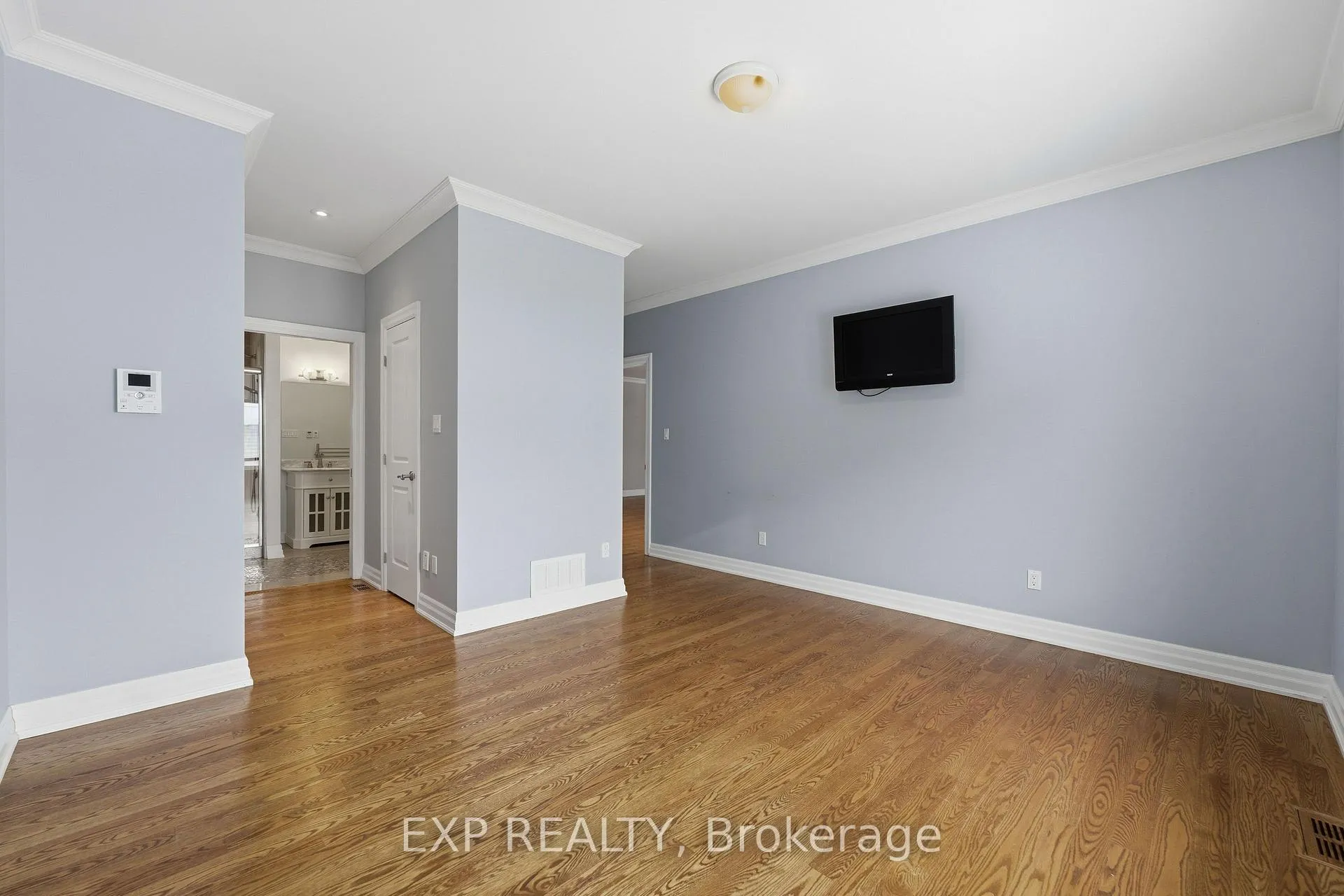 Photo 49 of 16 Chippewa Avenue, Ottawa, Meadowlands/St. Claire Gardens — HOMEH