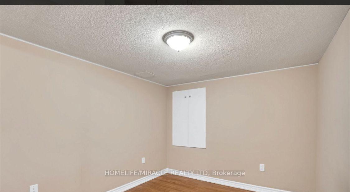 Photo 14 of 6 Mistybrook Crescent, Brampton, Fletcher's Meadow — HOMEH