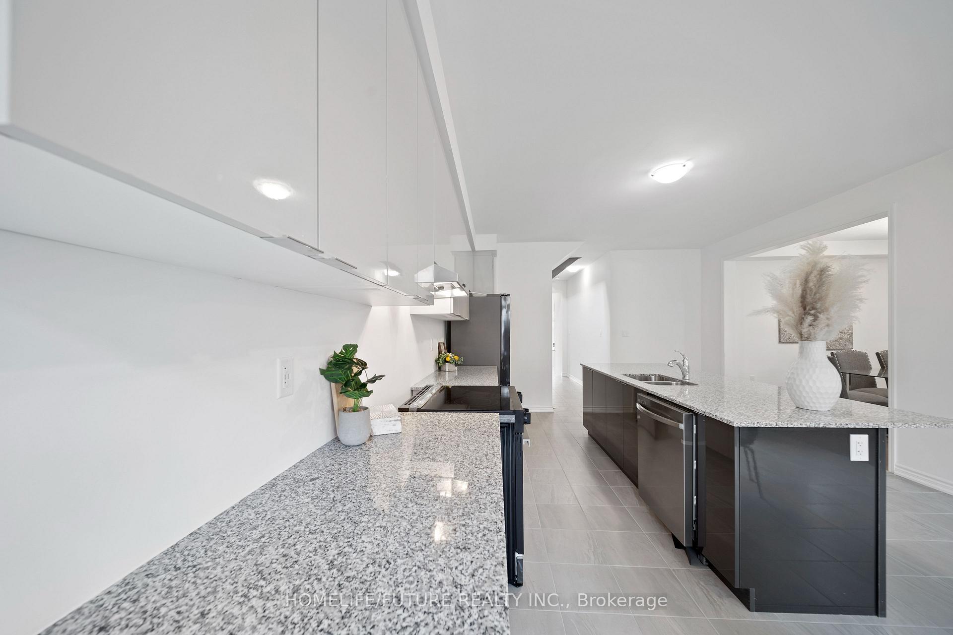 Photo 9 of 1408 Mockingbird Square, Pickering, Rural Pickering — HOMEH