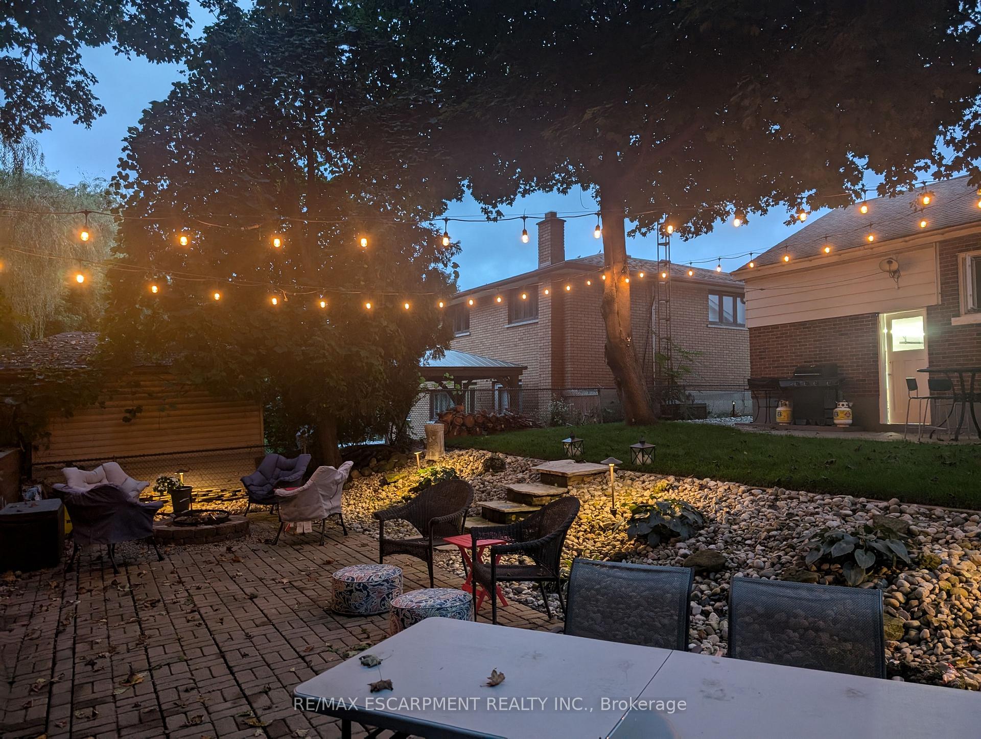 Photo 20 of 141 Reid Avenue S, Hamilton, Glenview — HOMEH