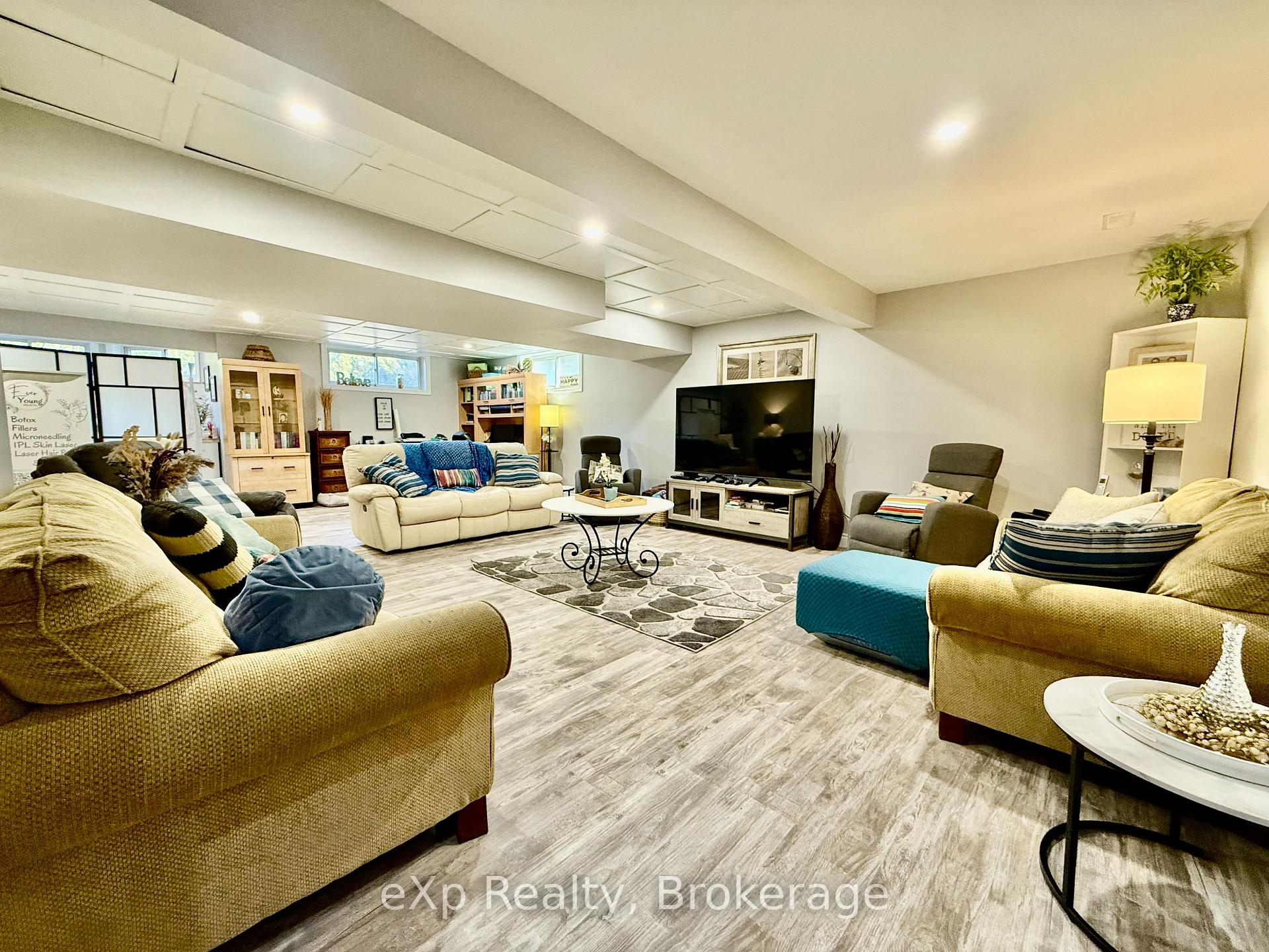 Photo 18 of 398 4th Street S, Hanover — HOMEH
