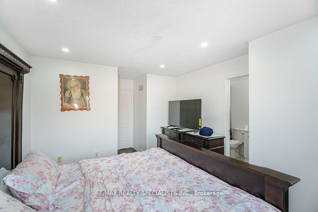 Photo 18 of 27 Coachwhip Road, Brampton, Sandringham-Wellington — HOMEH