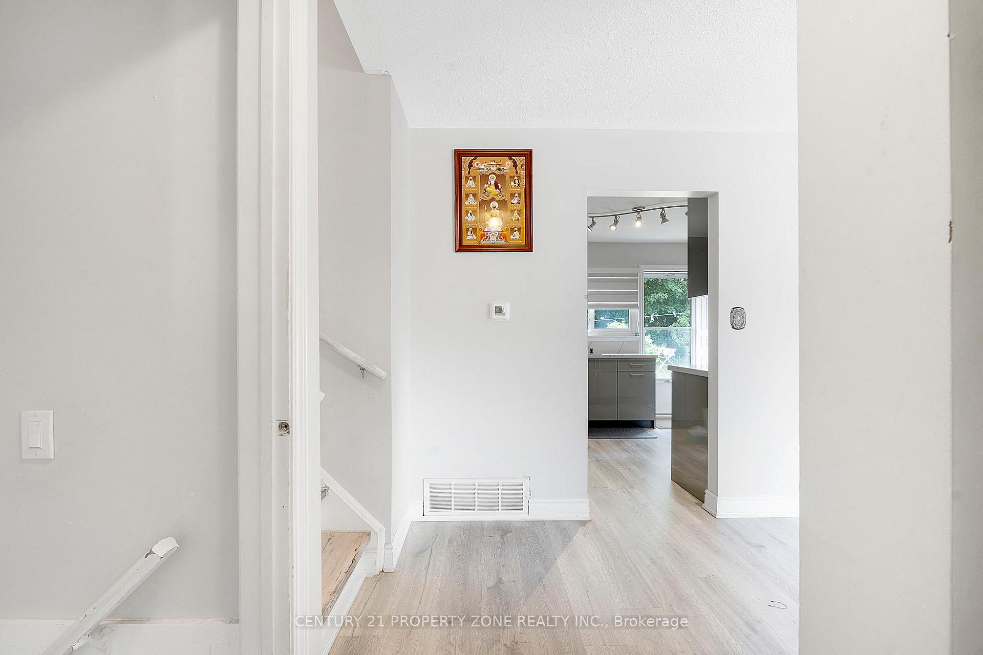 Photo 9 of 29 Finchley Crescent, Brampton, Southgate — HOMEH